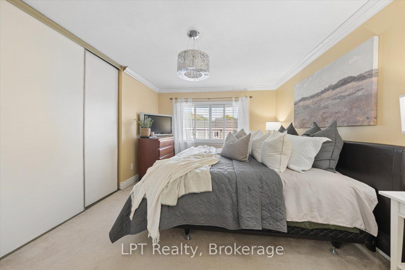 Photo 24 of Unit 25, 155 Glovers Road, Oshawa, Samac — HOMEH