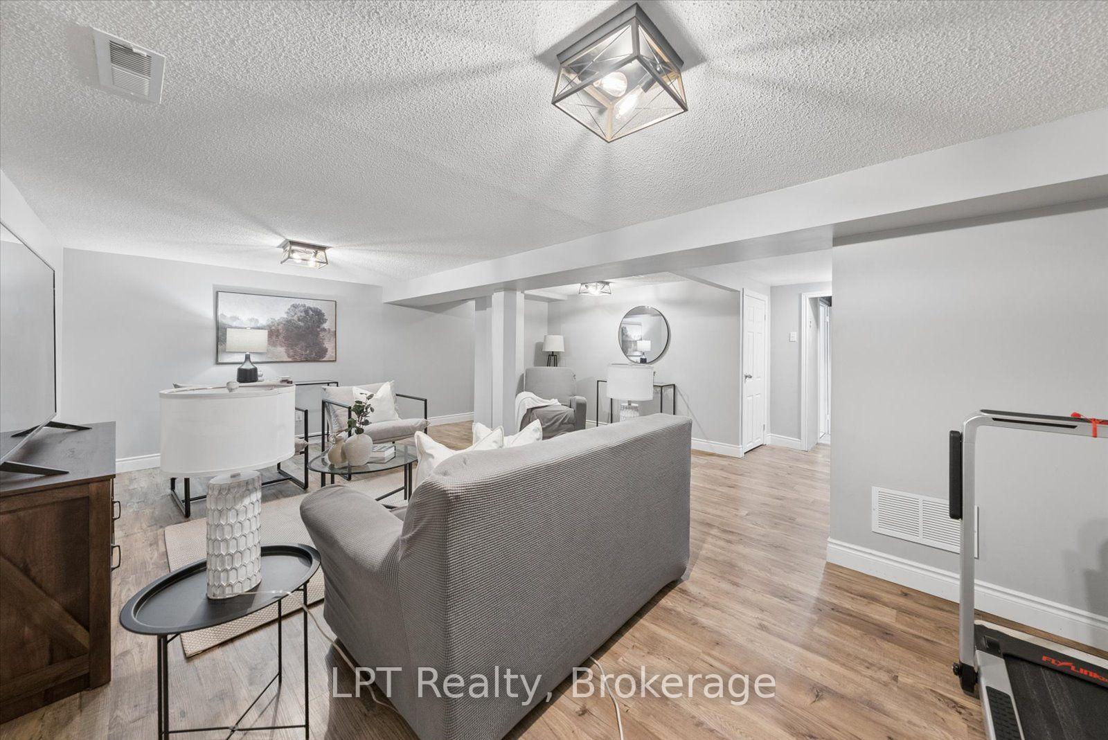 Photo 37 of Unit 25, 155 Glovers Road, Oshawa, Samac — HOMEH