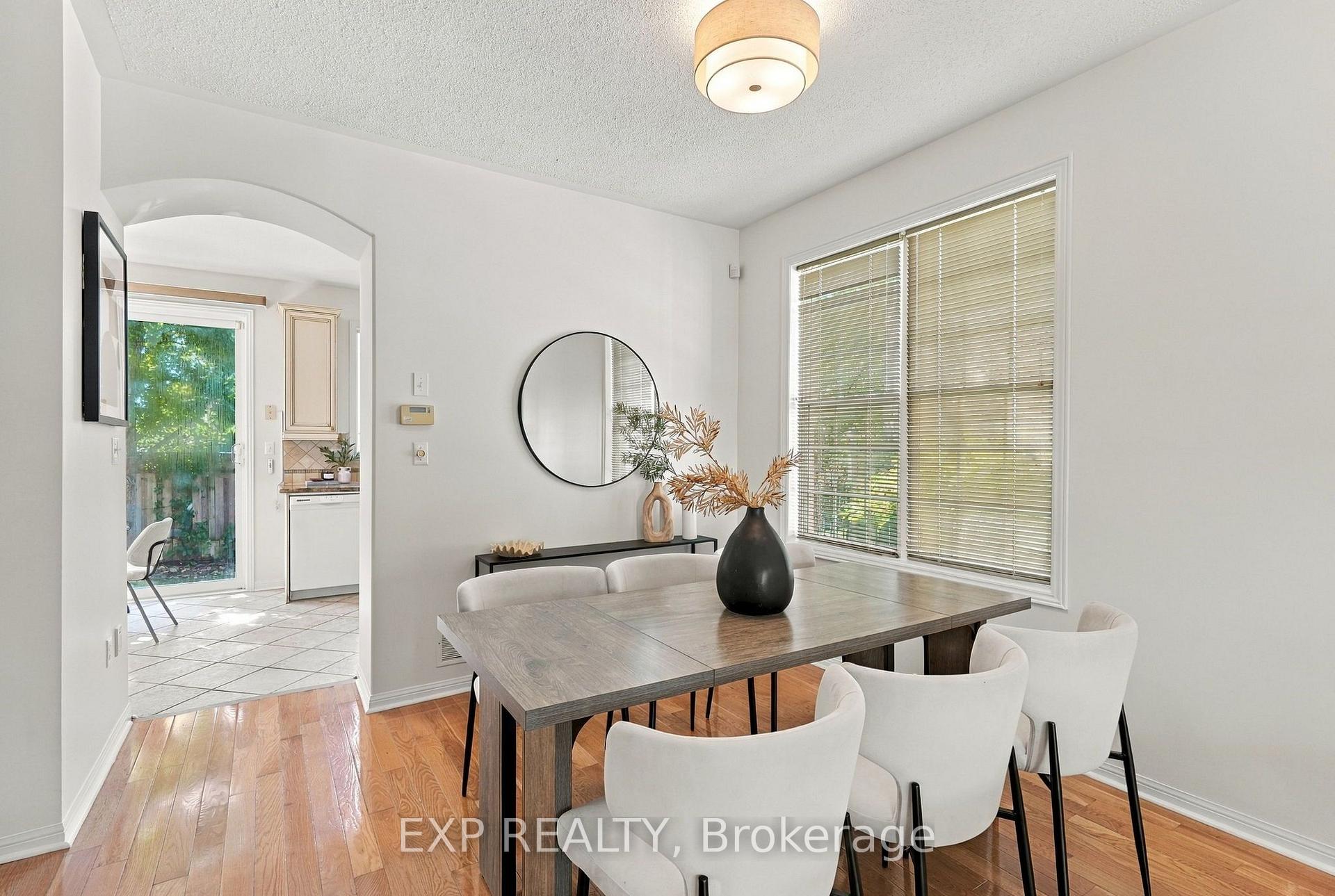 Photo 9 of 5362 Longford Drive, Mississauga, Churchill Meadows — HOMEH