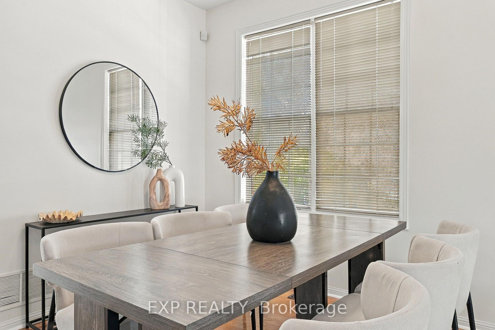Photo 10 of 5362 Longford Drive, Mississauga, Churchill Meadows — HOMEH