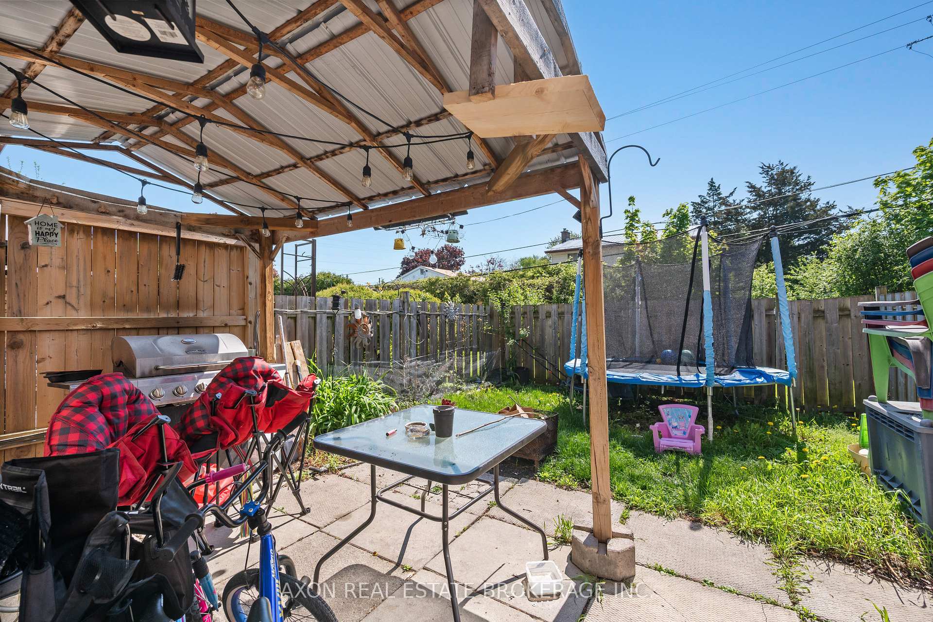 Photo 3 of 869 Oakview Avenue, Kingston, South of Taylor-Kidd Blvd — HOMEH