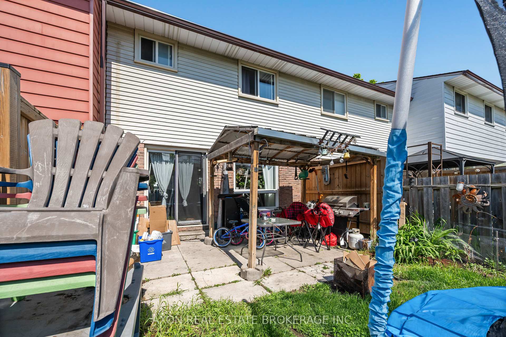 Photo 4 of 869 Oakview Avenue, Kingston, South of Taylor-Kidd Blvd — HOMEH