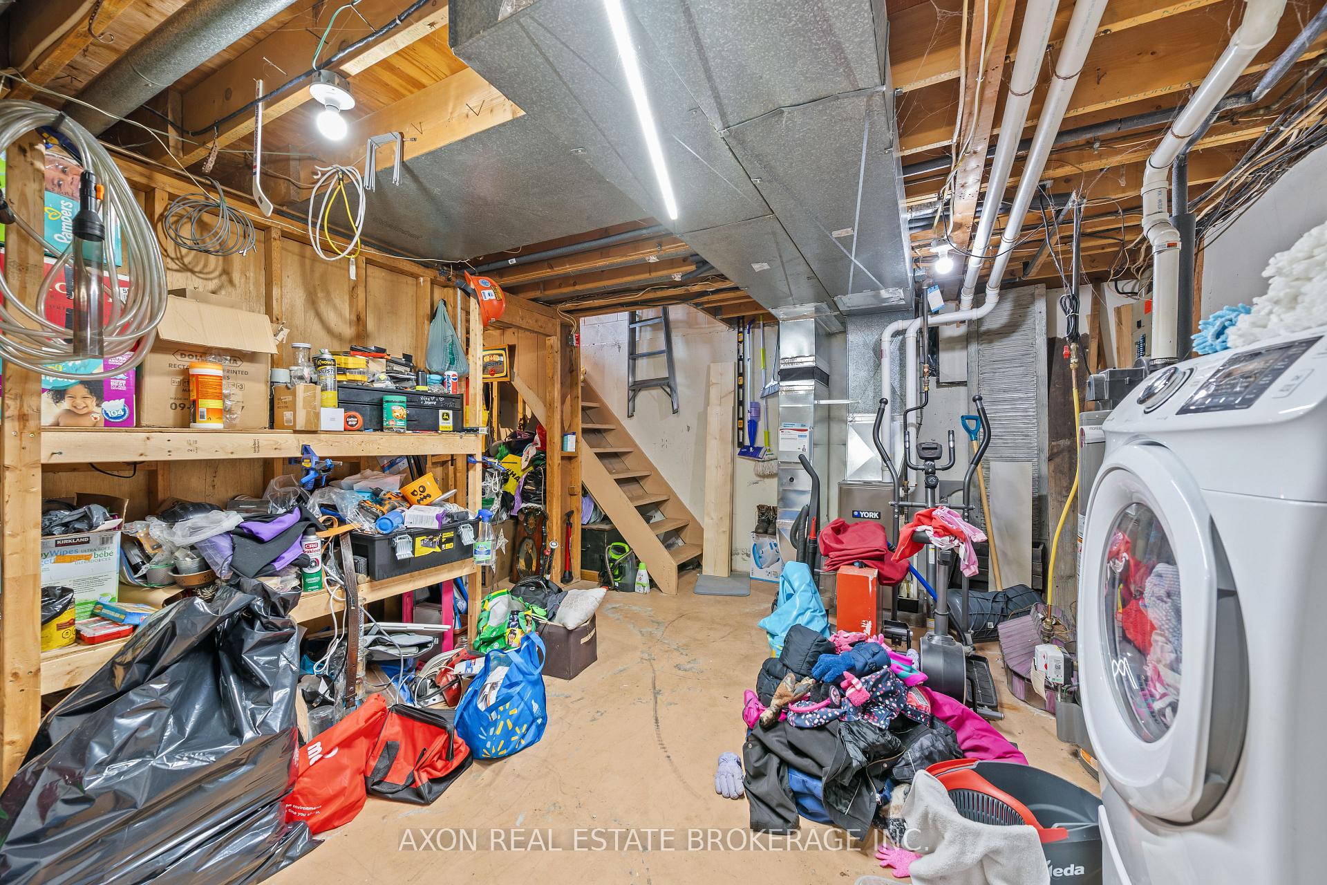 Photo 16 of 869 Oakview Avenue, Kingston, South of Taylor-Kidd Blvd — HOMEH
