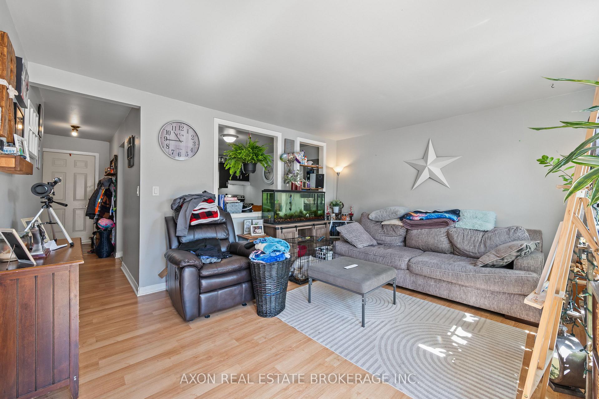 Photo 23 of 869 Oakview Avenue, Kingston, South of Taylor-Kidd Blvd — HOMEH