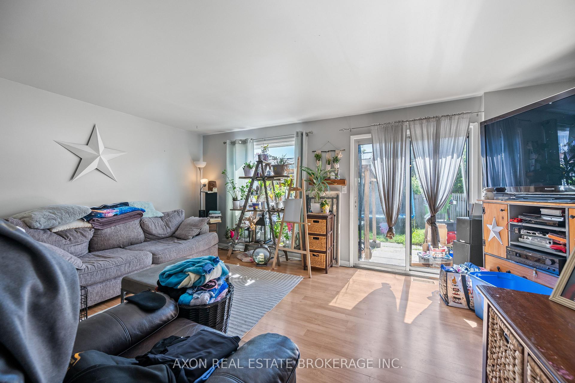 Photo 25 of 869 Oakview Avenue, Kingston, South of Taylor-Kidd Blvd — HOMEH