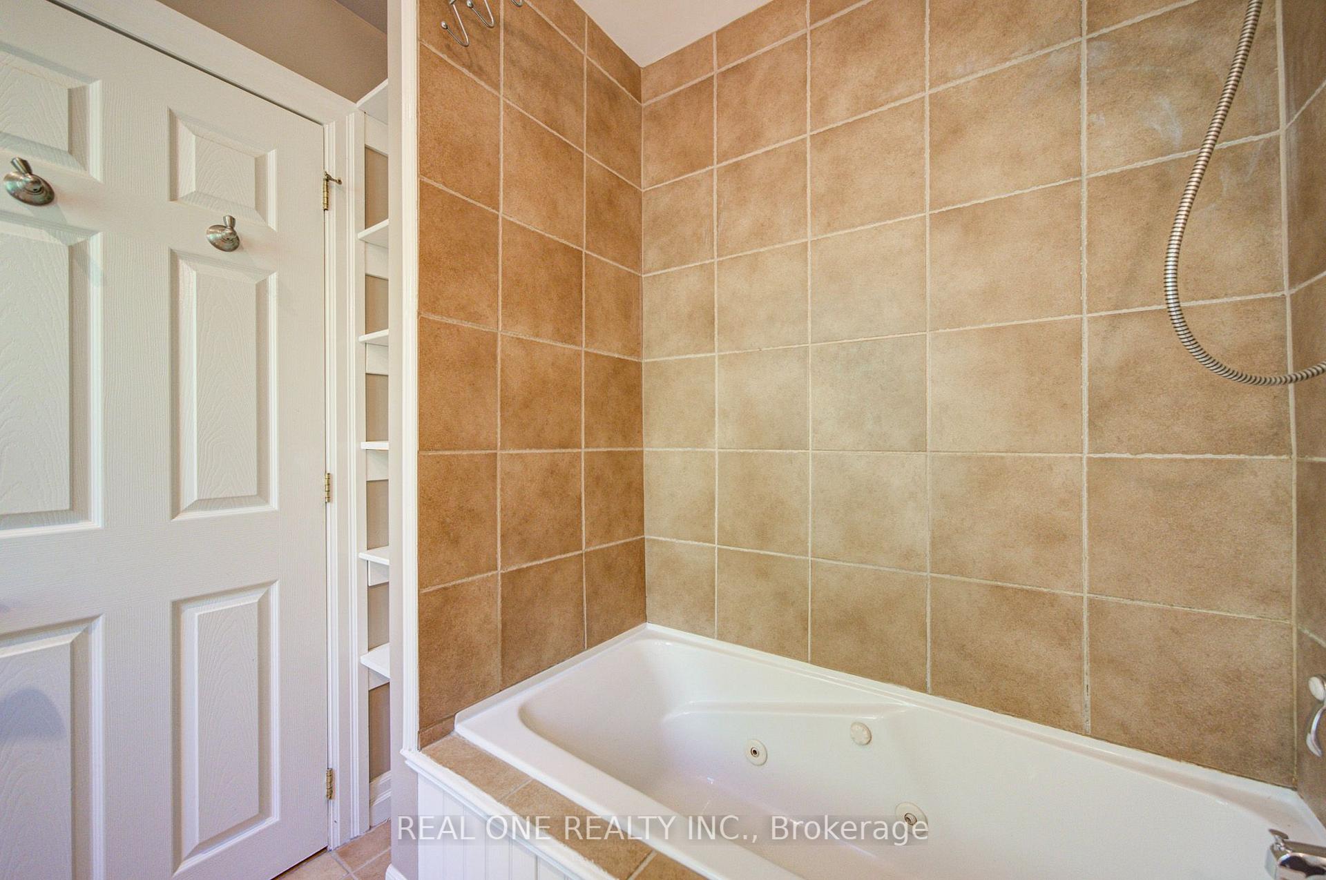 Photo 27 of 1099 Kent Avenue, Oakville, College Park — HOMEH
