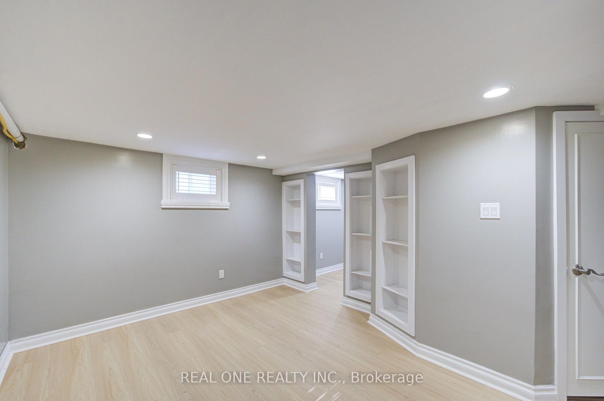 Photo 43 of 1099 Kent Avenue, Oakville, College Park — HOMEH
