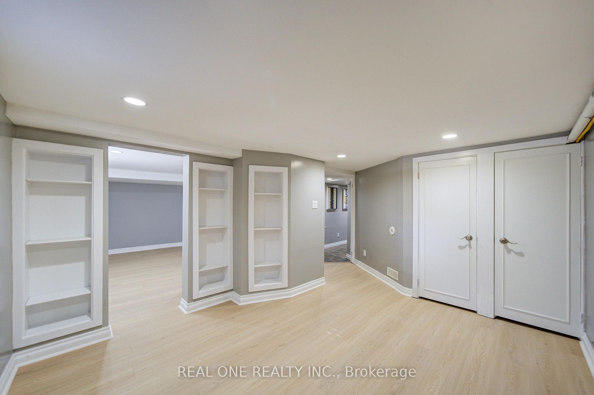Photo 46 of 1099 Kent Avenue, Oakville, College Park — HOMEH