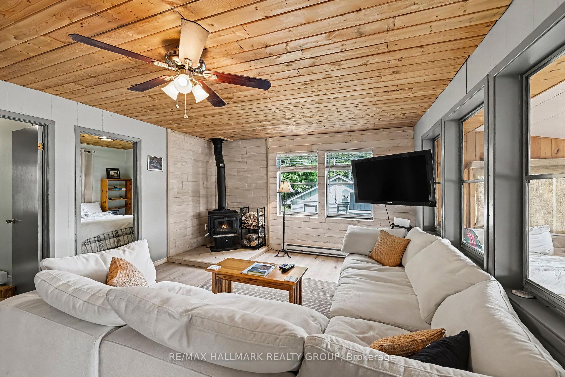 Photo 16 of 302 Egan Lane, Frontenac, Frontenac South — HOMEH