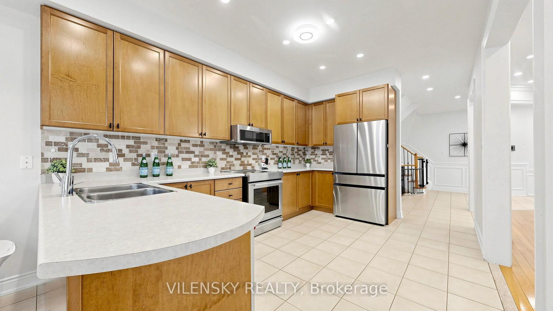 Photo 17 of 464 Apple Blossom Drive, Vaughan, Patterson — HOMEH