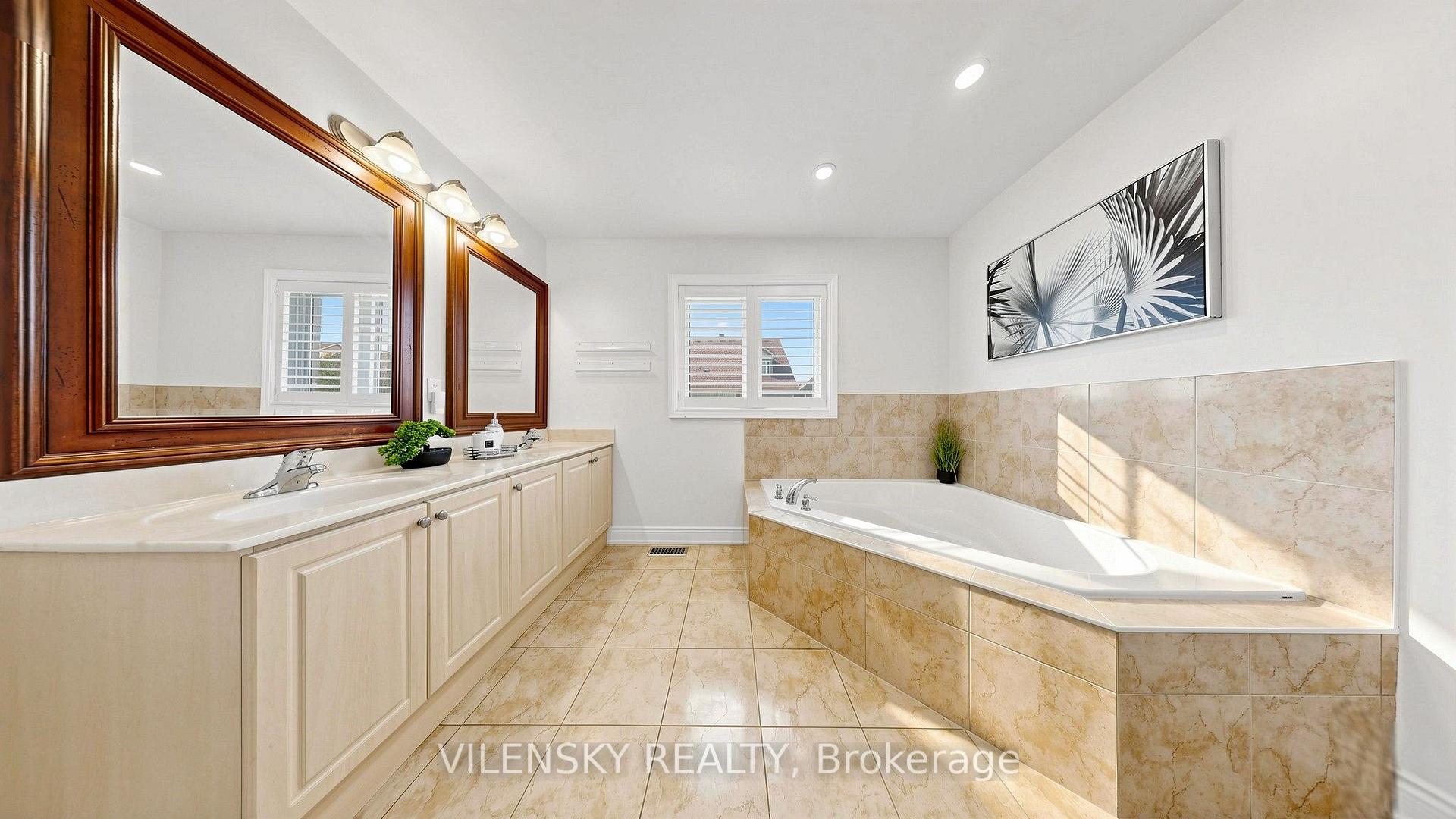 Photo 26 of 464 Apple Blossom Drive, Vaughan, Patterson — HOMEH
