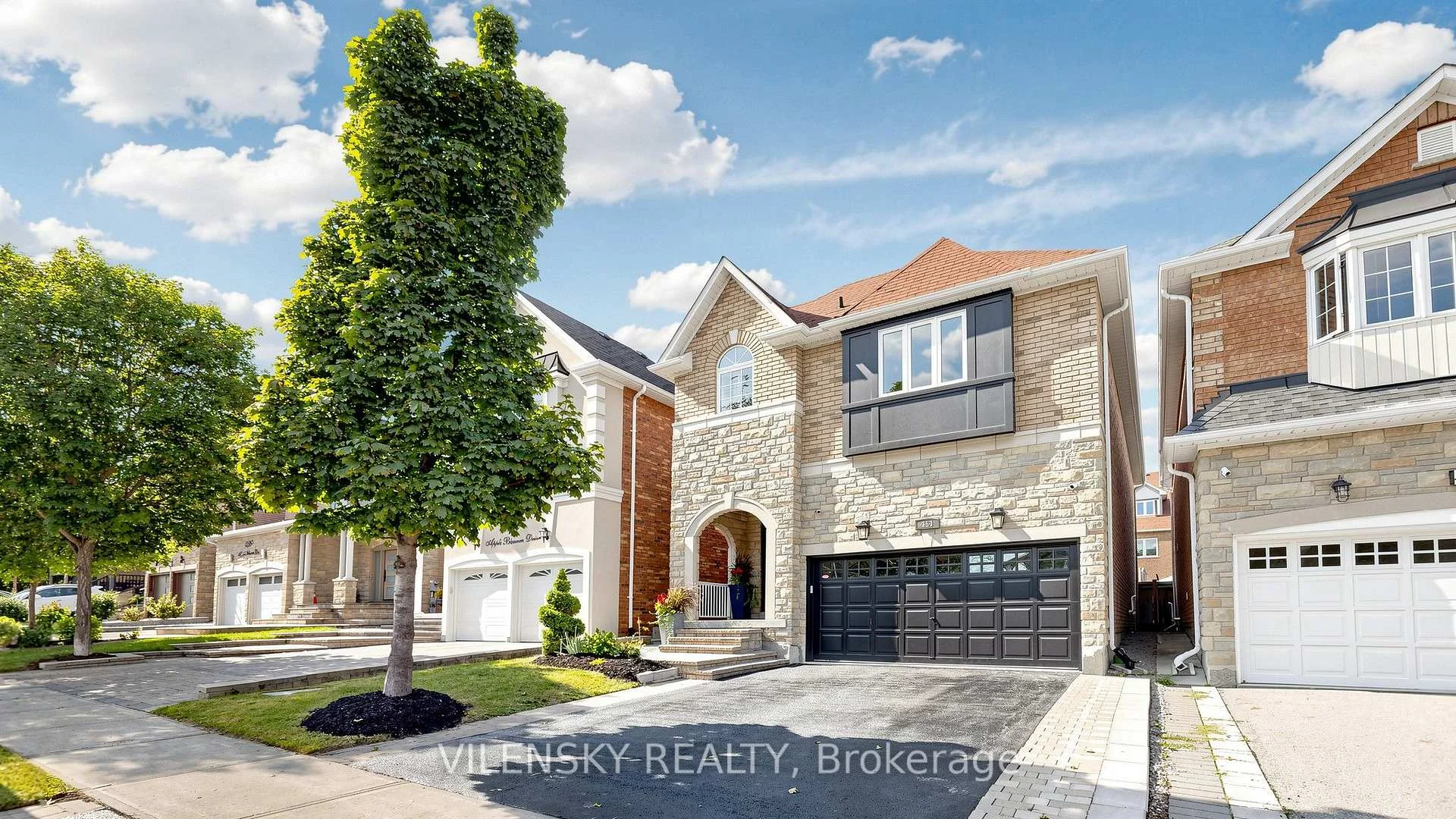 Photo 5 of 464 Apple Blossom Drive, Vaughan, Patterson — HOMEH