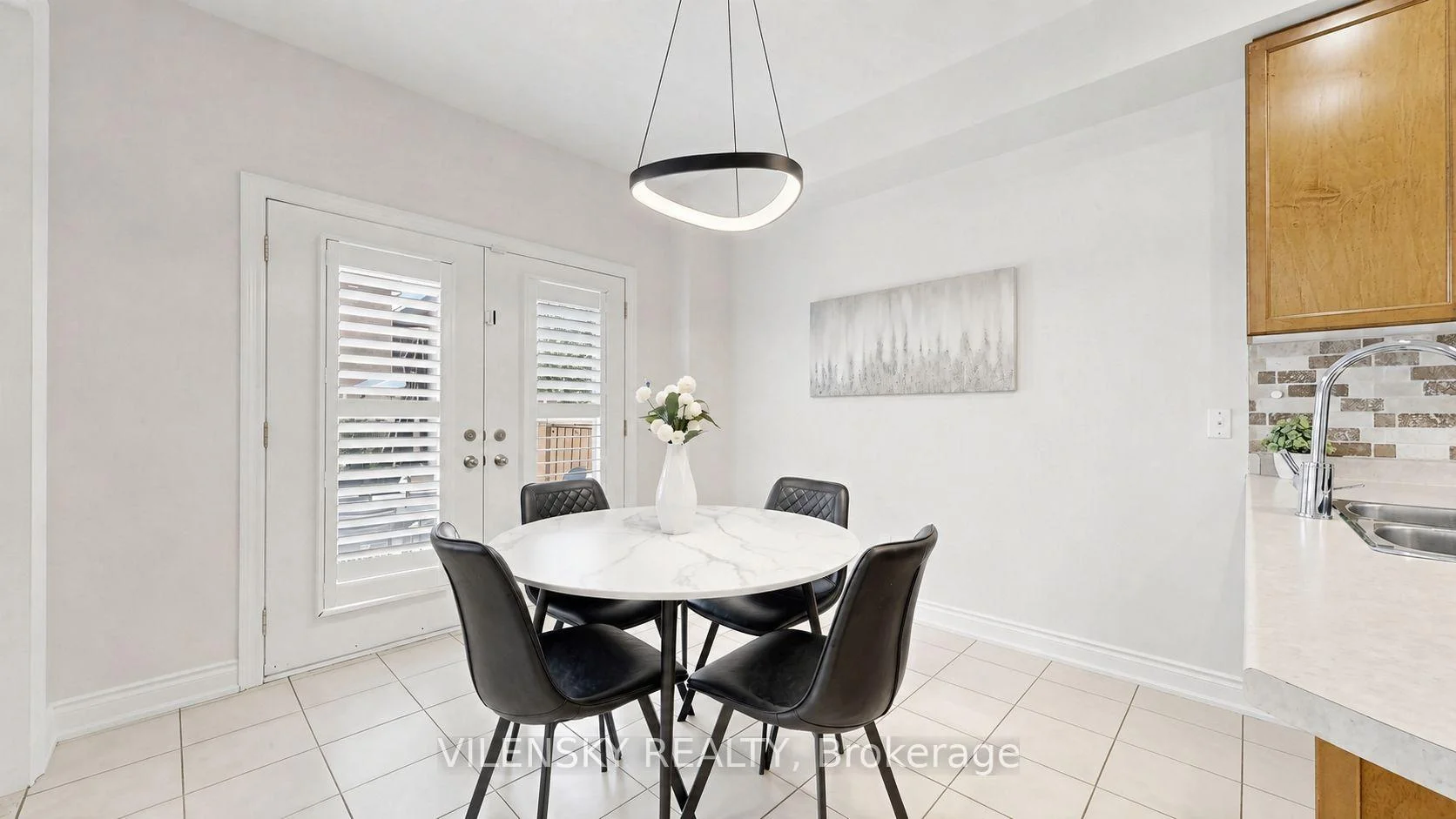Photo 18 of 464 Apple Blossom Drive, Vaughan, Patterson — HOMEH