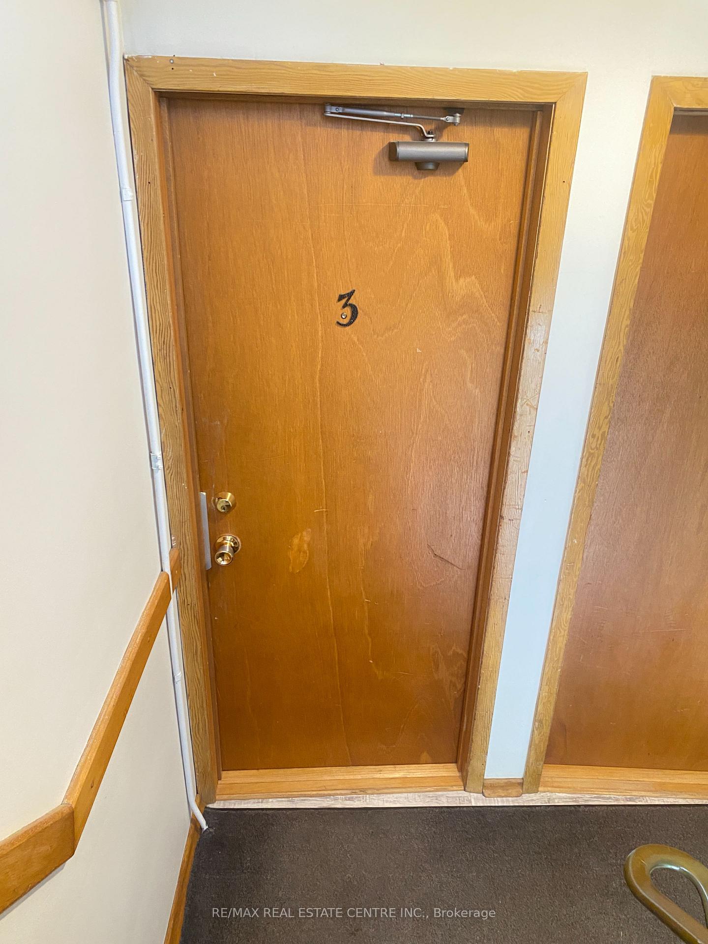 Photo 3 of Unit 3, 11 Southdale Avenue, Kitchener, Southdale — HOMEH