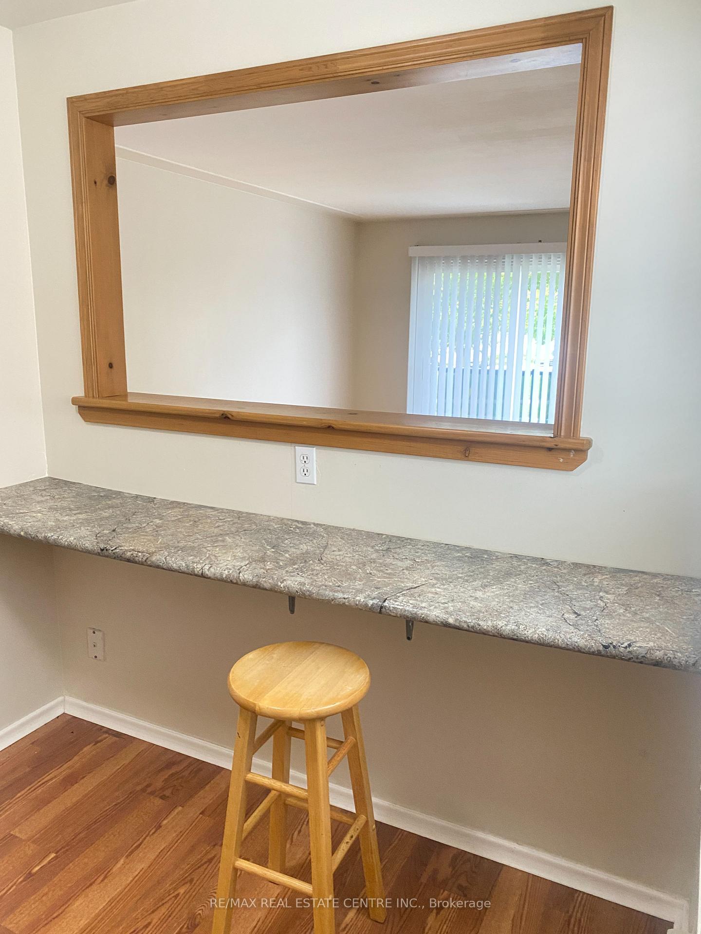 Photo 6 of Unit 3, 11 Southdale Avenue, Kitchener, Southdale — HOMEH