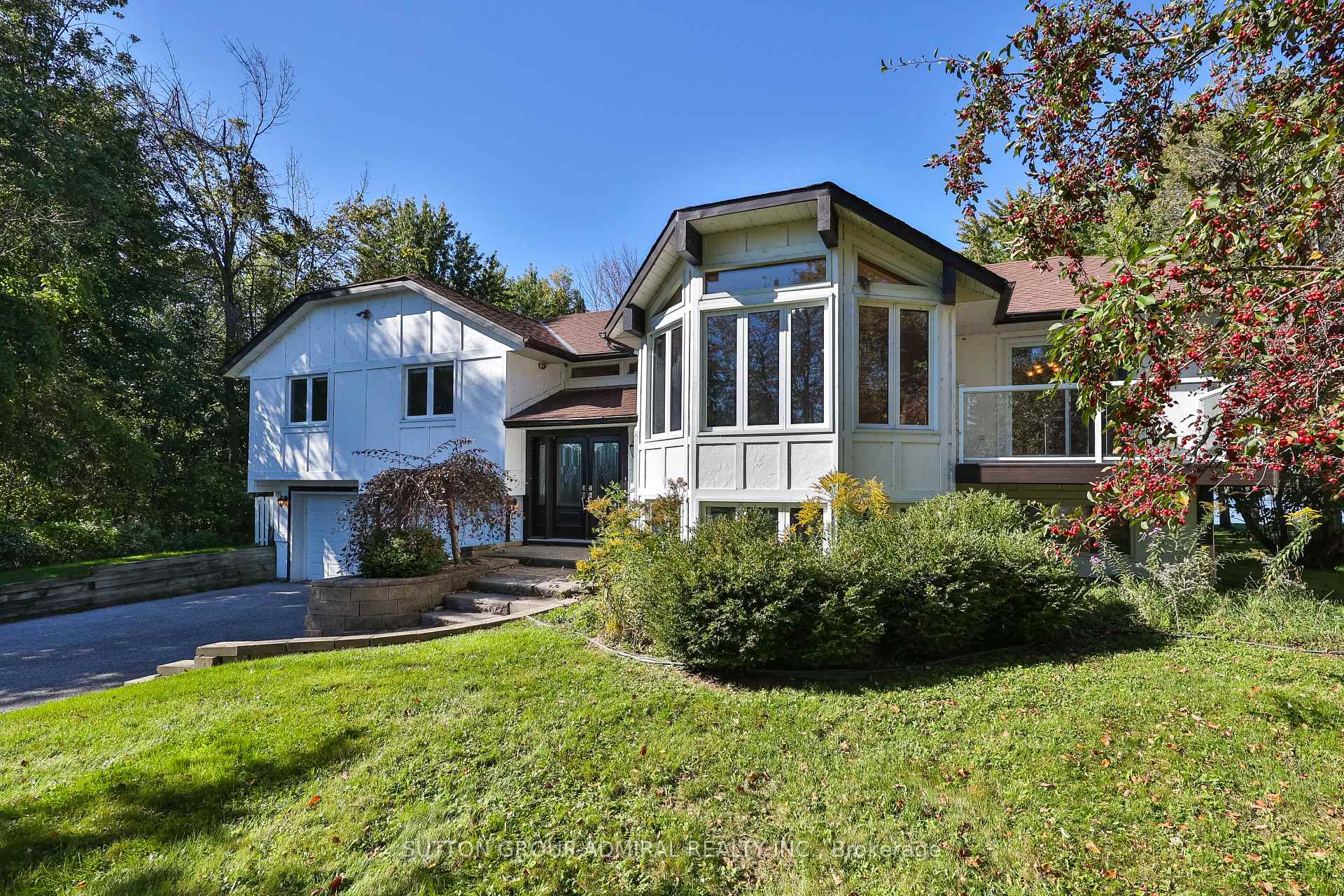 Photo of 182 Bayshore Drive