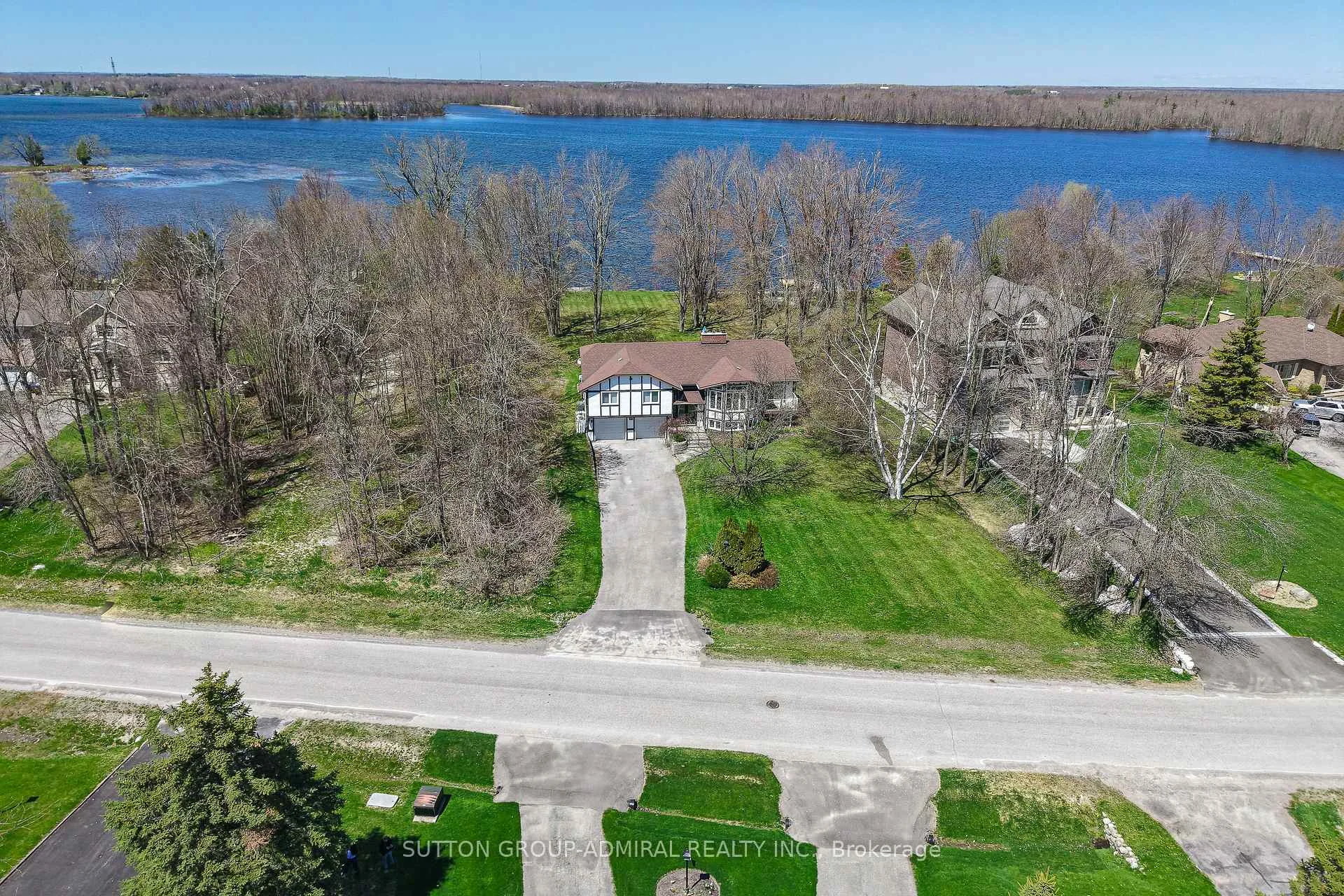 Photo 2 of 182 Bayshore Drive, Ramara, Rural Ramara — HOMEH
