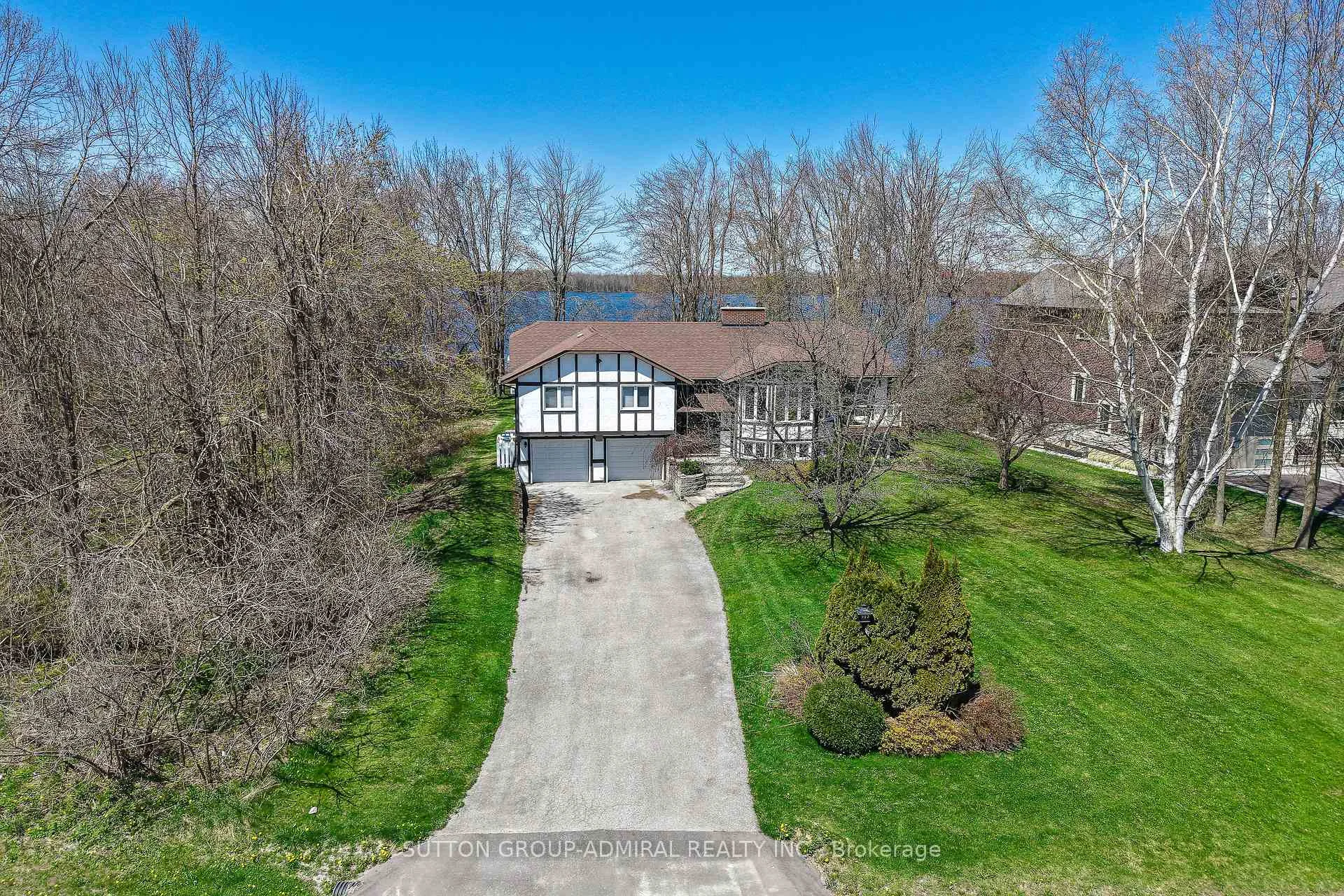 Photo 3 of 182 Bayshore Drive, Ramara, Rural Ramara — HOMEH