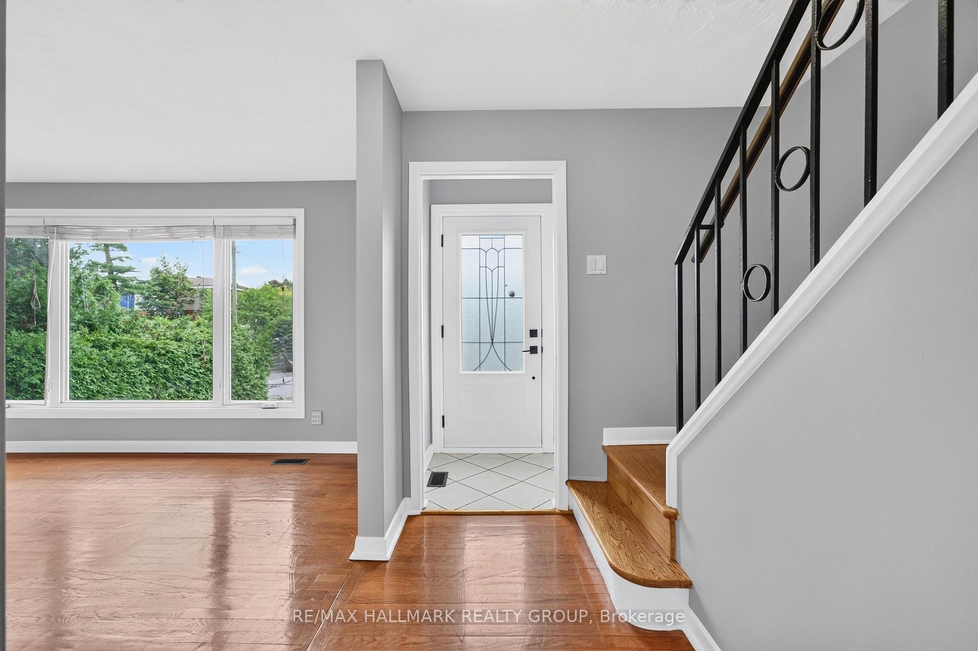 Photo 4 of 323 Poulin Avenue, Ottawa, Britannia — HOMEH