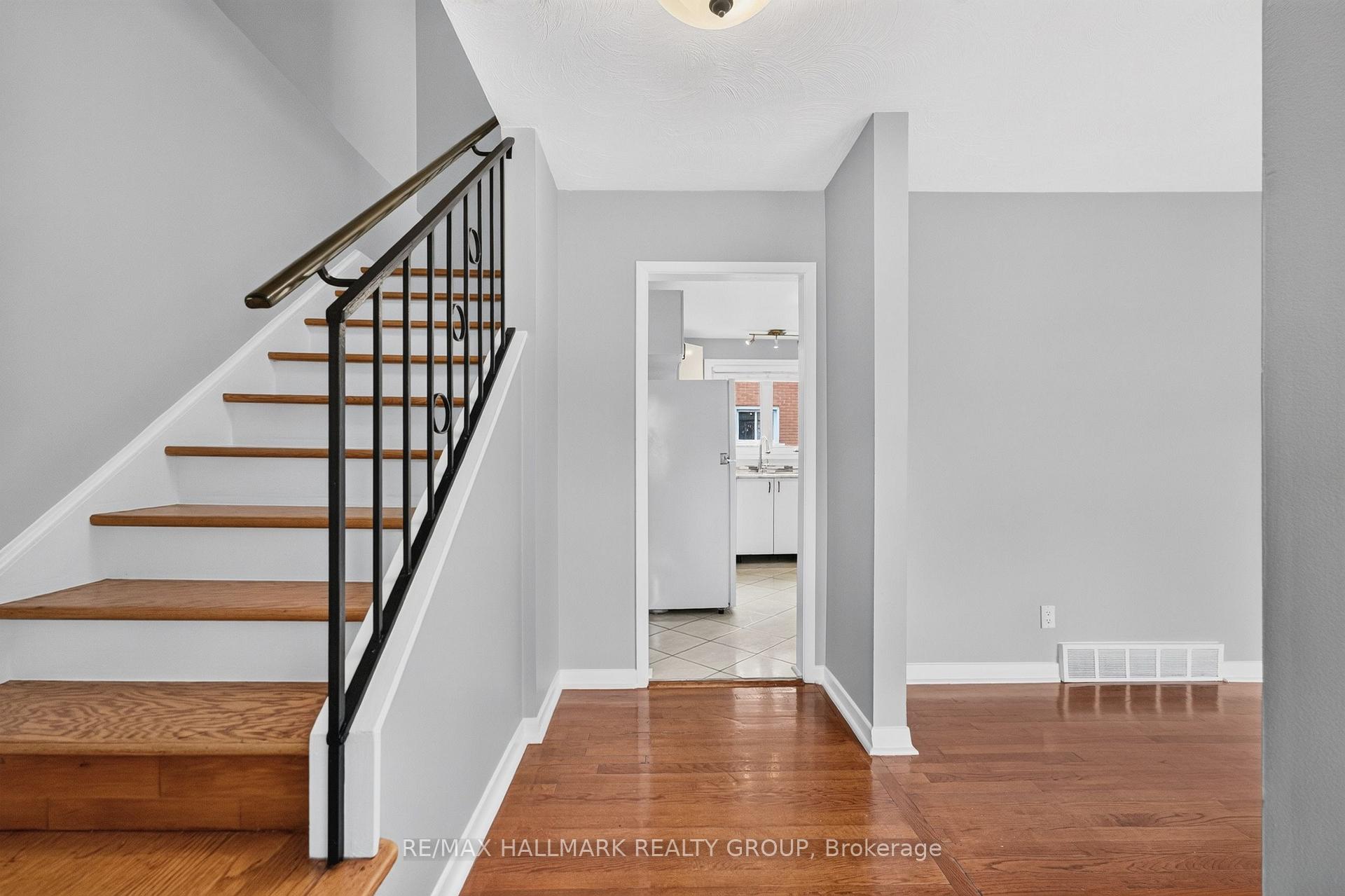 Photo 6 of 323 Poulin Avenue, Ottawa, Britannia — HOMEH