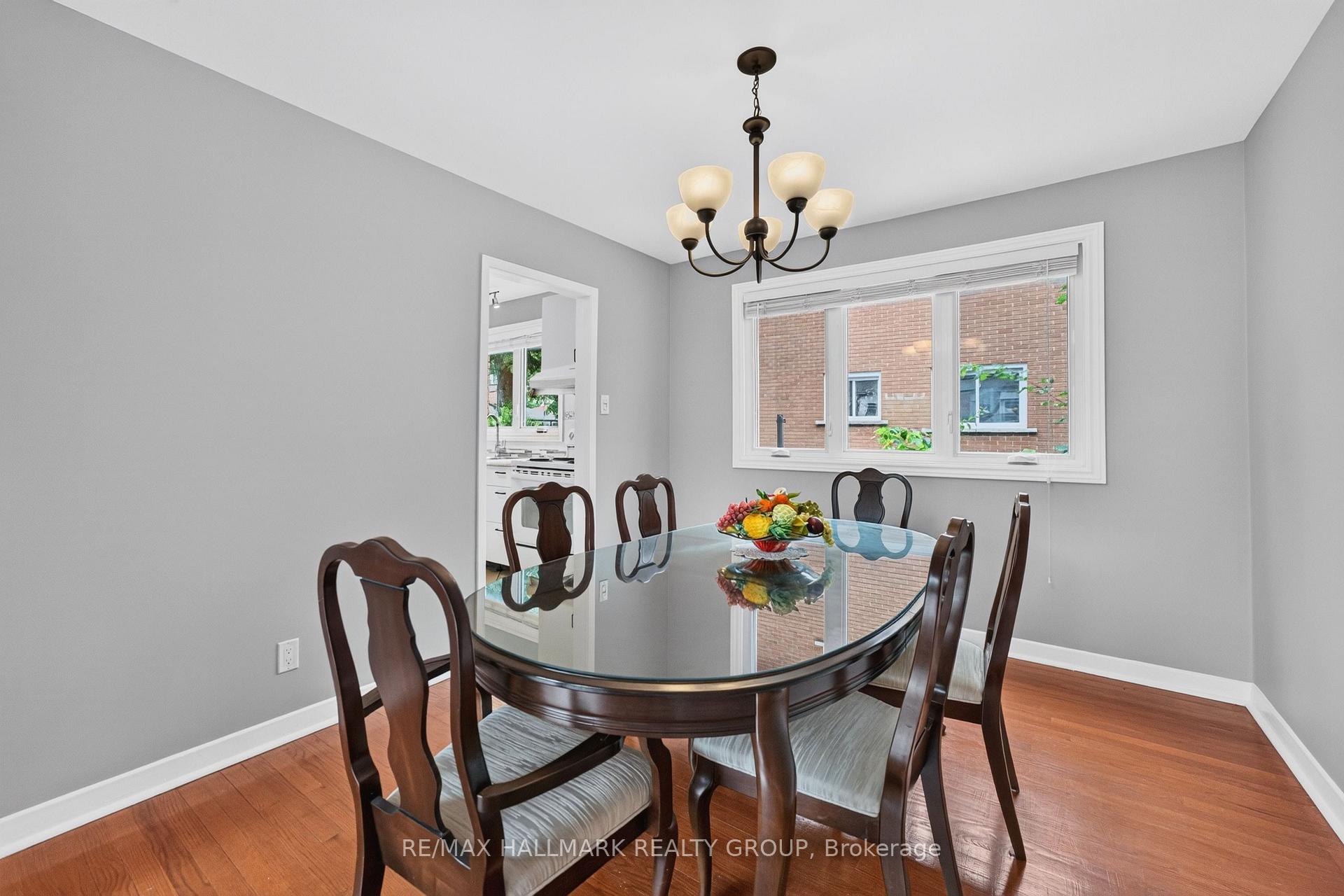 Photo 14 of 323 Poulin Avenue, Ottawa, Britannia — HOMEH