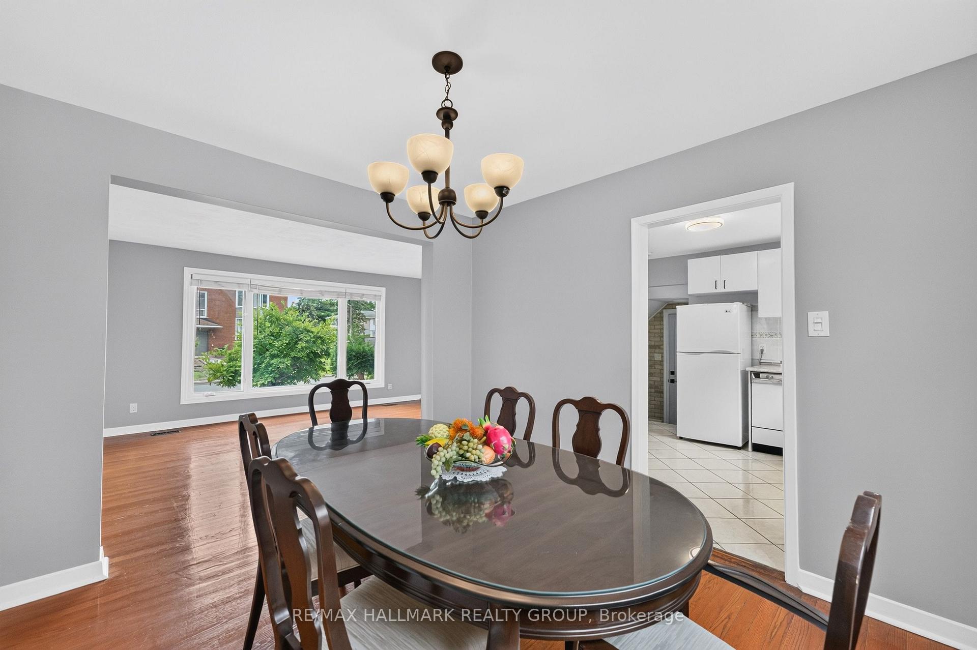 Photo 16 of 323 Poulin Avenue, Ottawa, Britannia — HOMEH