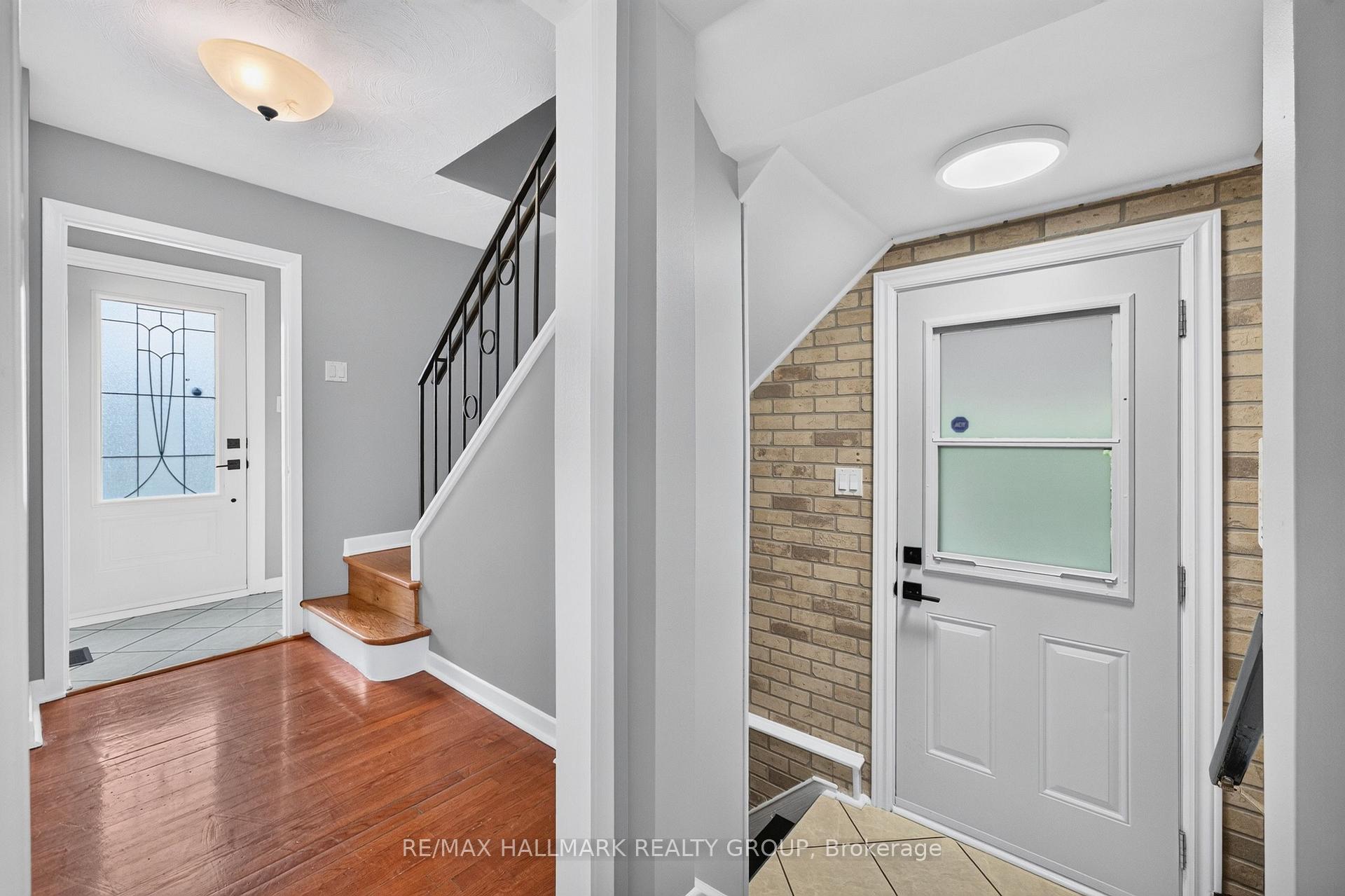 Photo 23 of 323 Poulin Avenue, Ottawa, Britannia — HOMEH