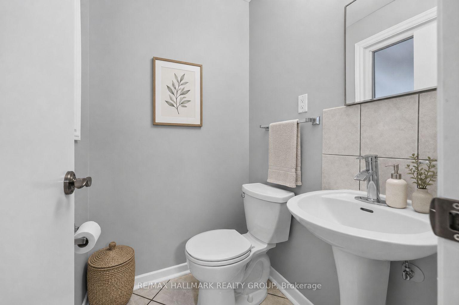 Photo 24 of 323 Poulin Avenue, Ottawa, Britannia — HOMEH