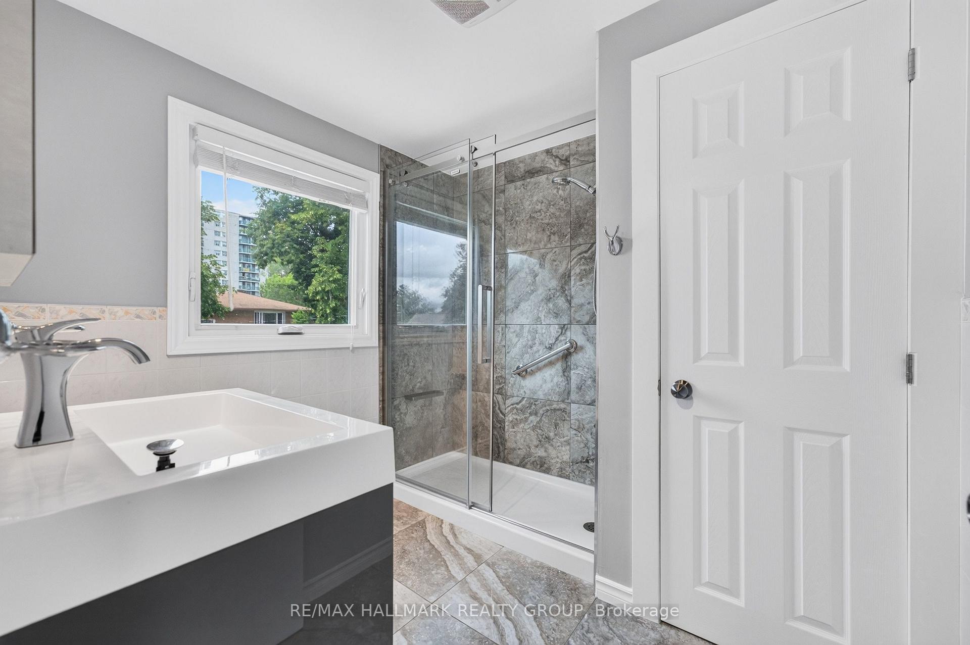 Photo 32 of 323 Poulin Avenue, Ottawa, Britannia — HOMEH
