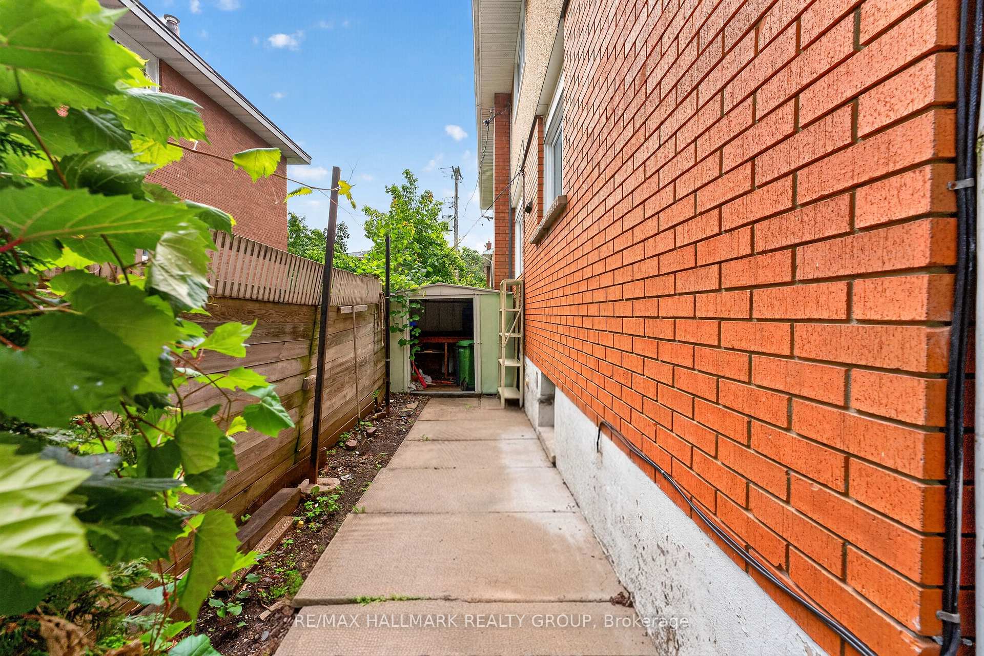 Photo 45 of 323 Poulin Avenue, Ottawa, Britannia — HOMEH