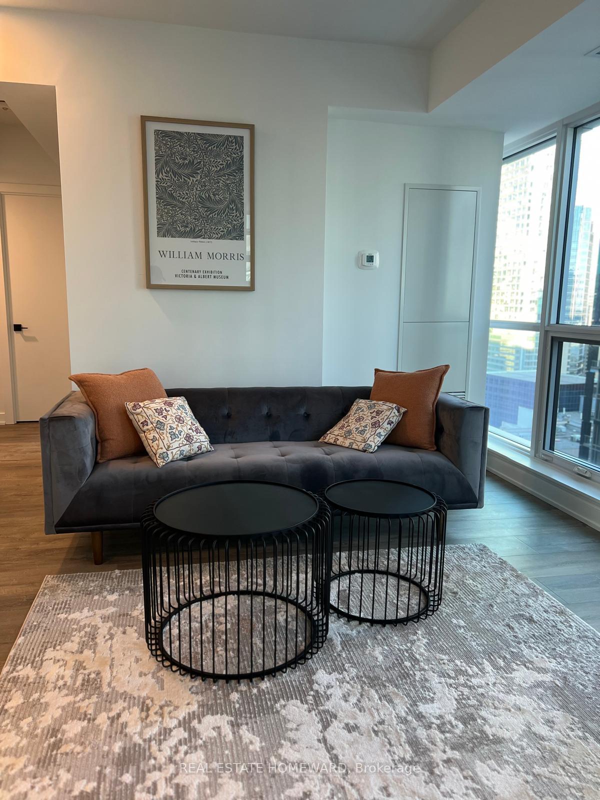 Photo 3 of Unit 2903, 327 King Street W, Toronto, Waterfront Communities — HOMEH