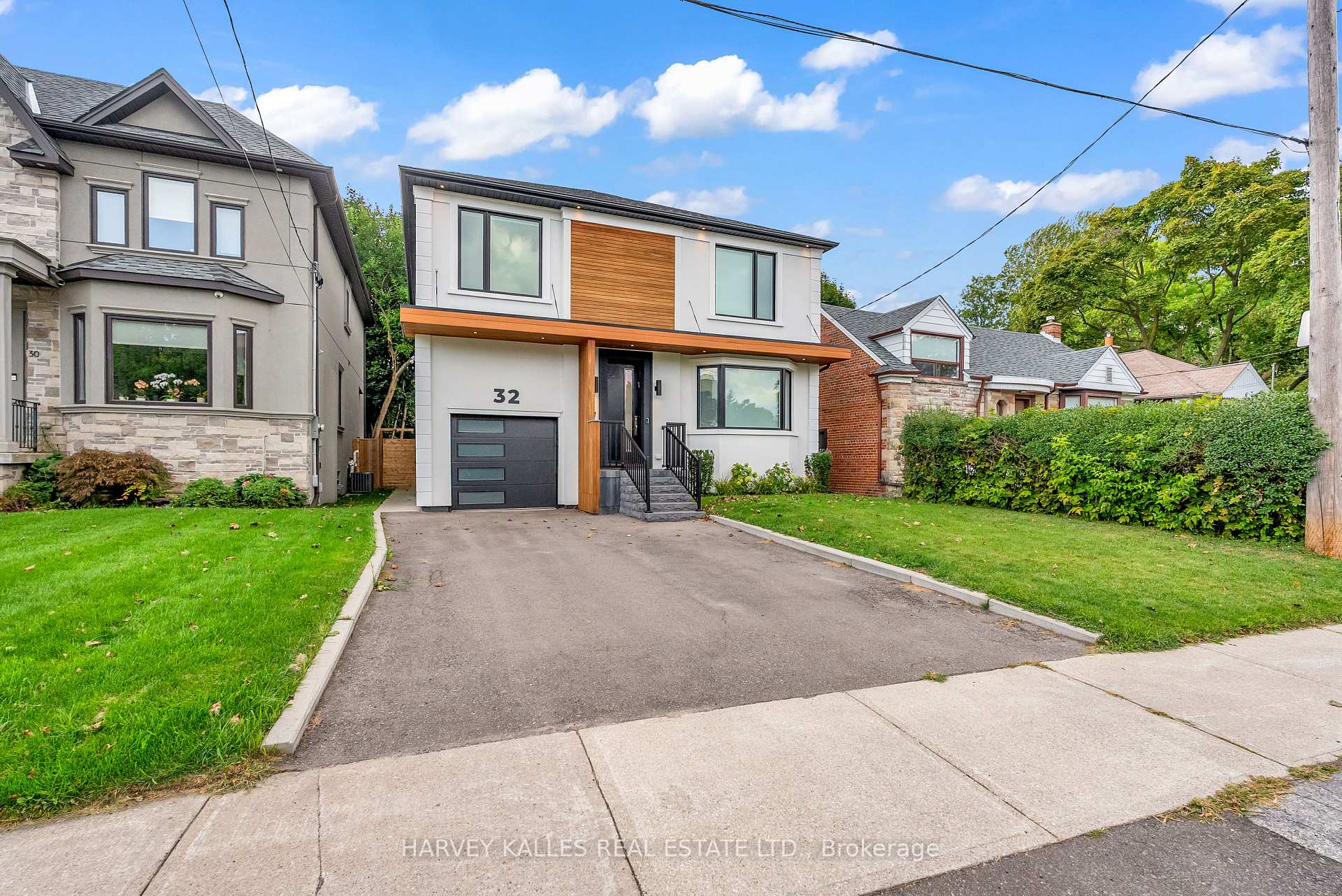 Photo 2 of 32 Almont Road, North York, Clanton Park — HOMEH