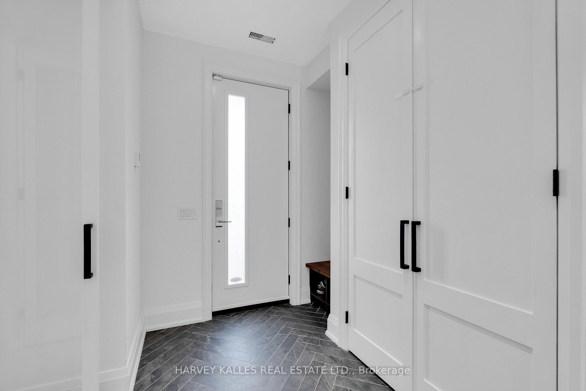 Photo 4 of 32 Almont Road, North York, Clanton Park — HOMEH
