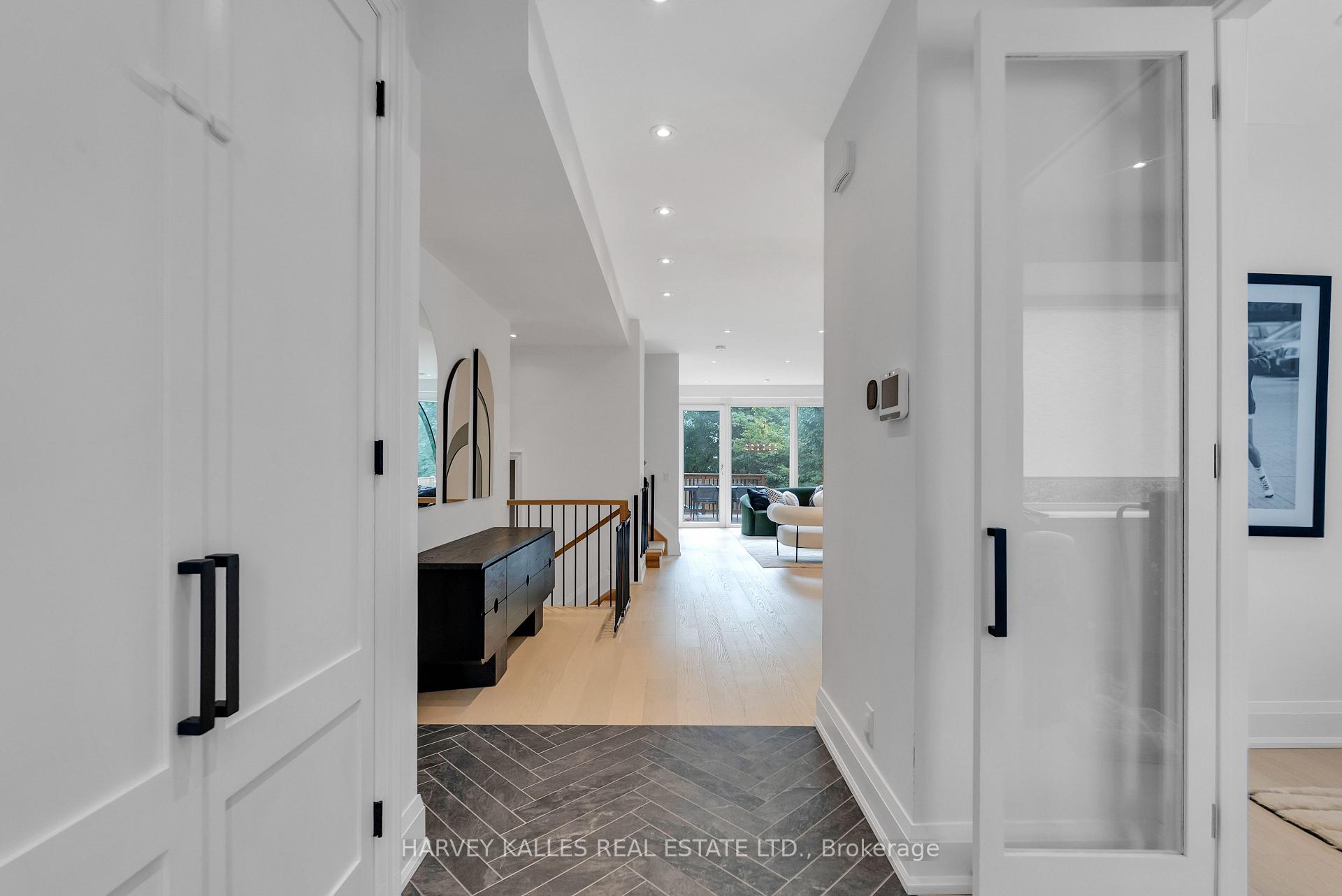 Photo 6 of 32 Almont Road, North York, Clanton Park — HOMEH