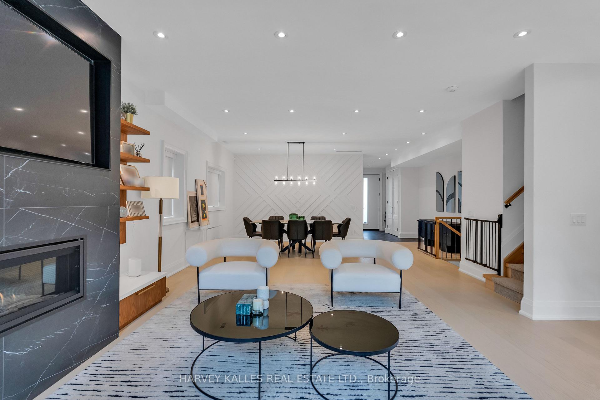 Photo 15 of 32 Almont Road, North York, Clanton Park — HOMEH