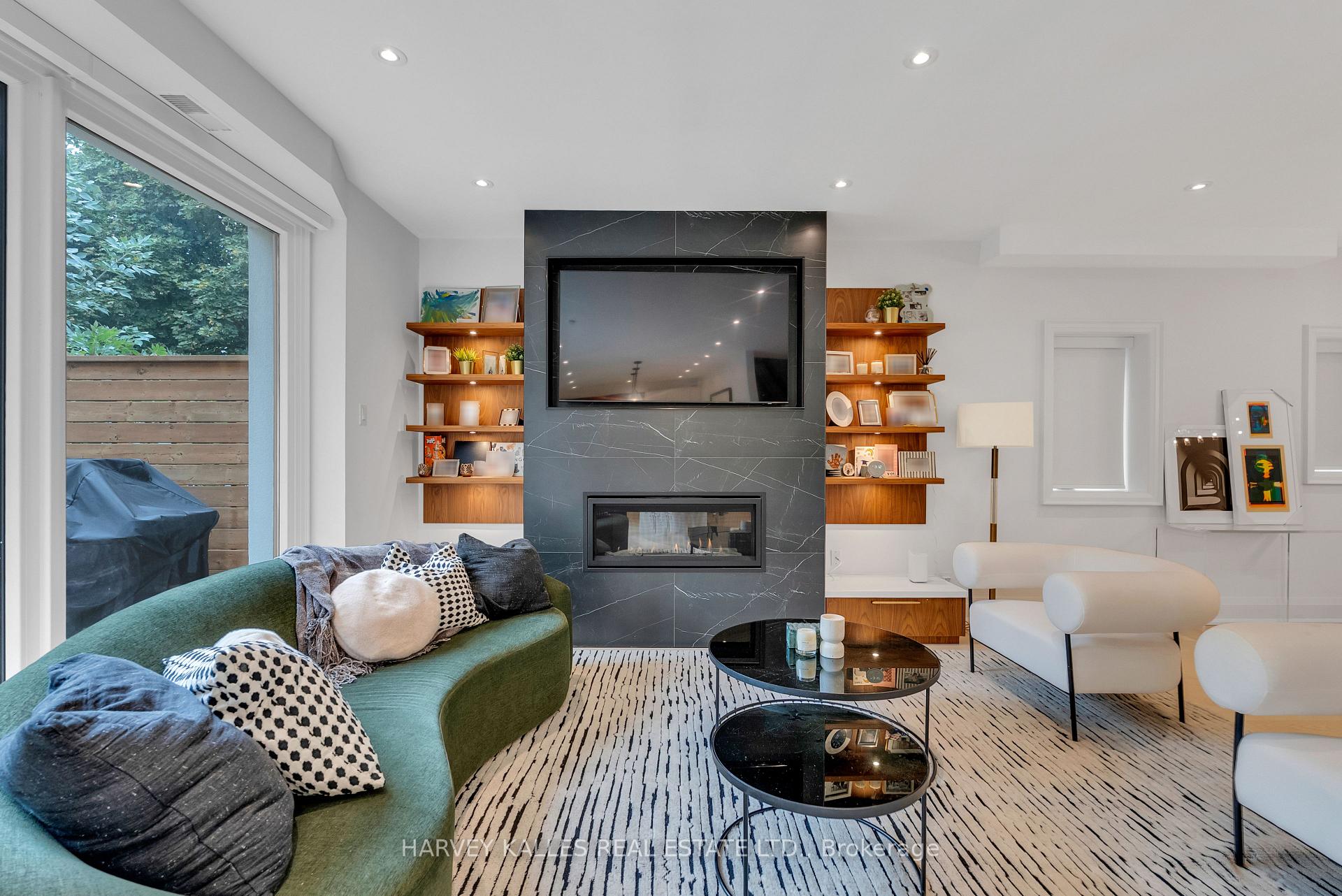 Photo 16 of 32 Almont Road, North York, Clanton Park — HOMEH