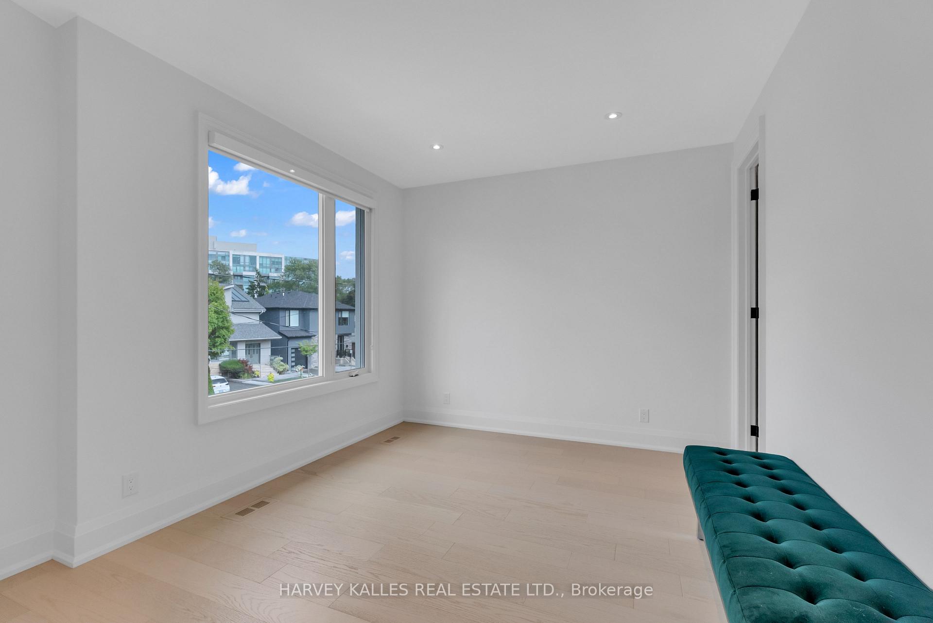Photo 28 of 32 Almont Road, North York, Clanton Park — HOMEH