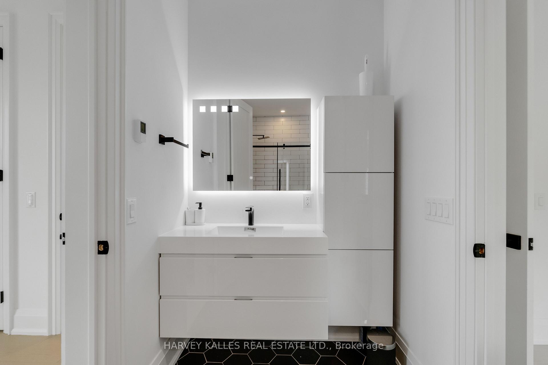 Photo 33 of 32 Almont Road, North York, Clanton Park — HOMEH