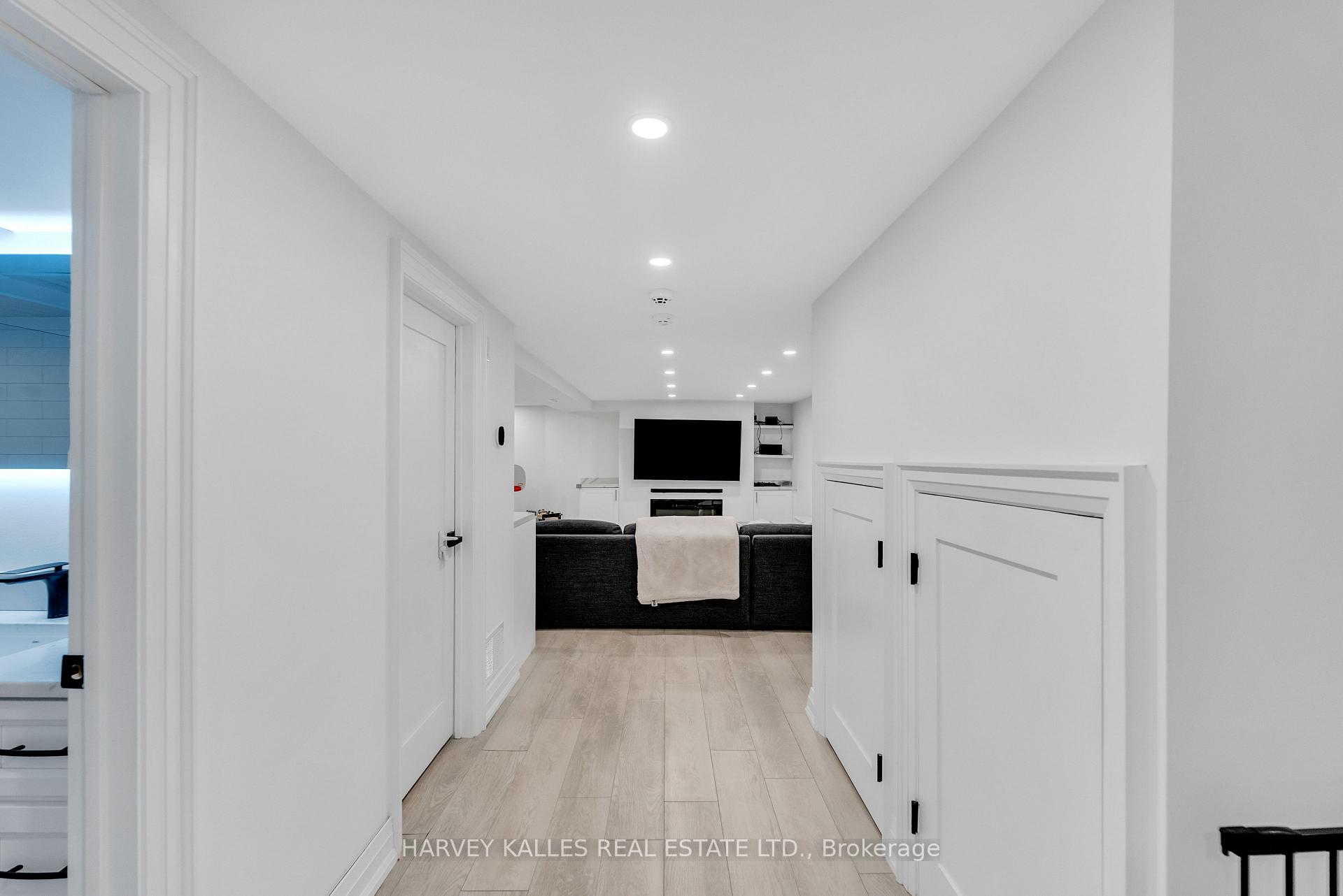Photo 38 of 32 Almont Road, North York, Clanton Park — HOMEH