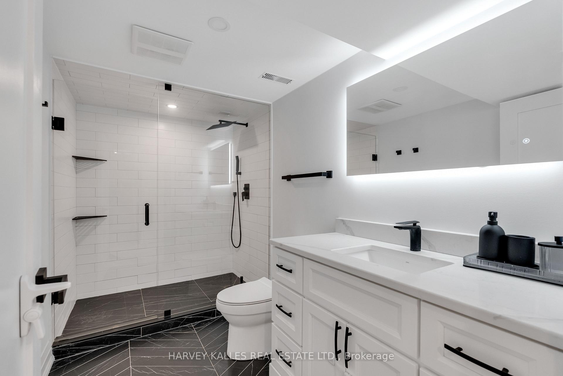 Photo 39 of 32 Almont Road, North York, Clanton Park — HOMEH