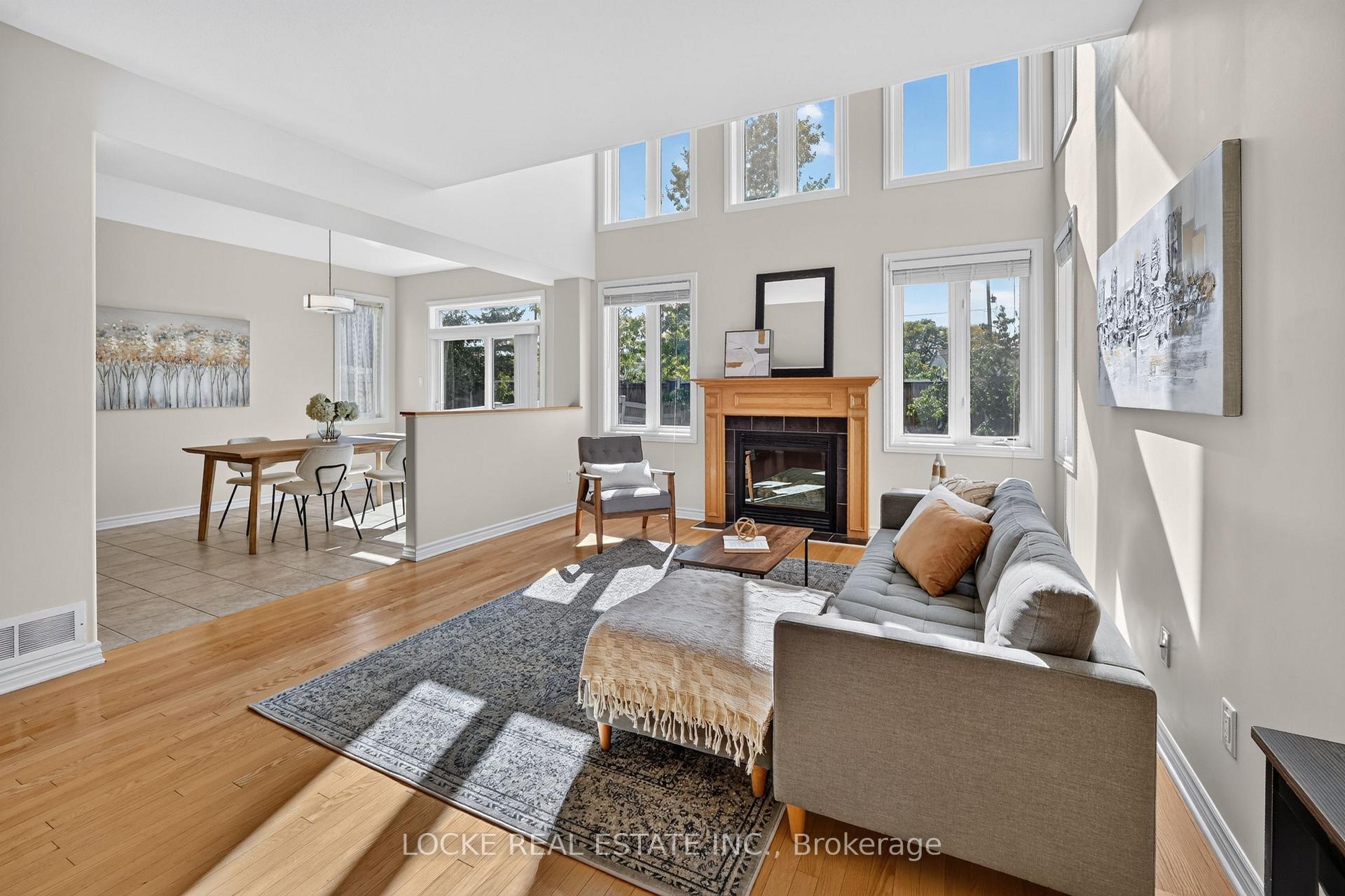 Photo 4 of 658 Everlasting Crescent, Ottawa, Springridge/East Village — HOMEH