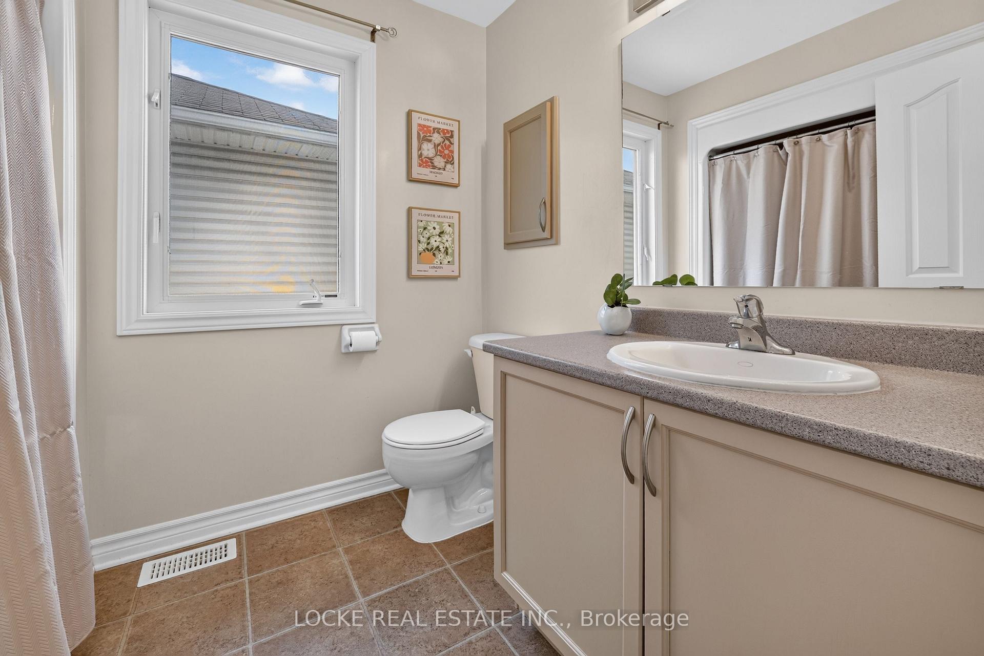 Photo 36 of 658 Everlasting Crescent, Ottawa, Springridge/East Village — HOMEH