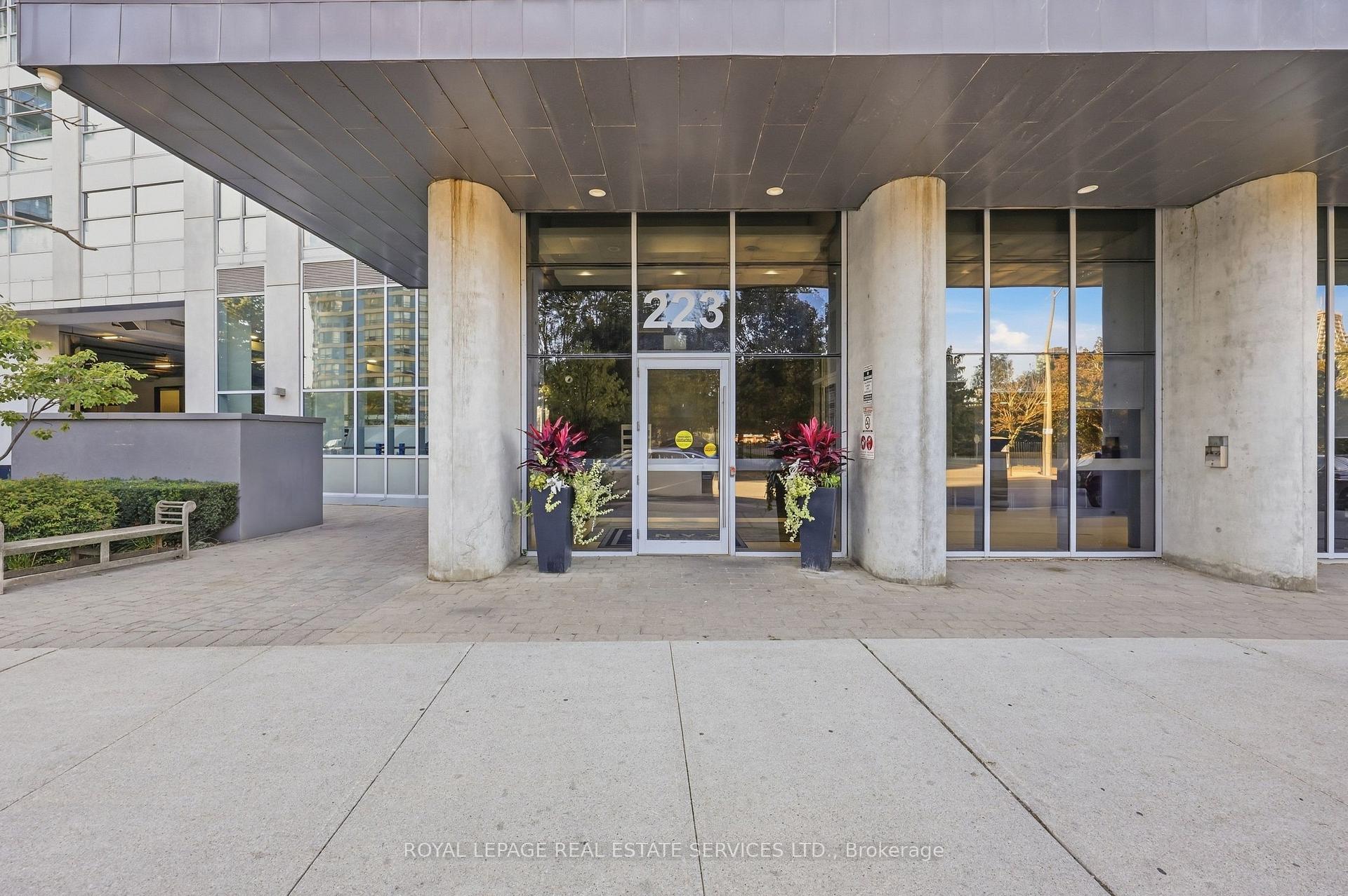 Photo 17 of Unit 1504, 223 Webb Drive, Mississauga, City Centre — HOMEH