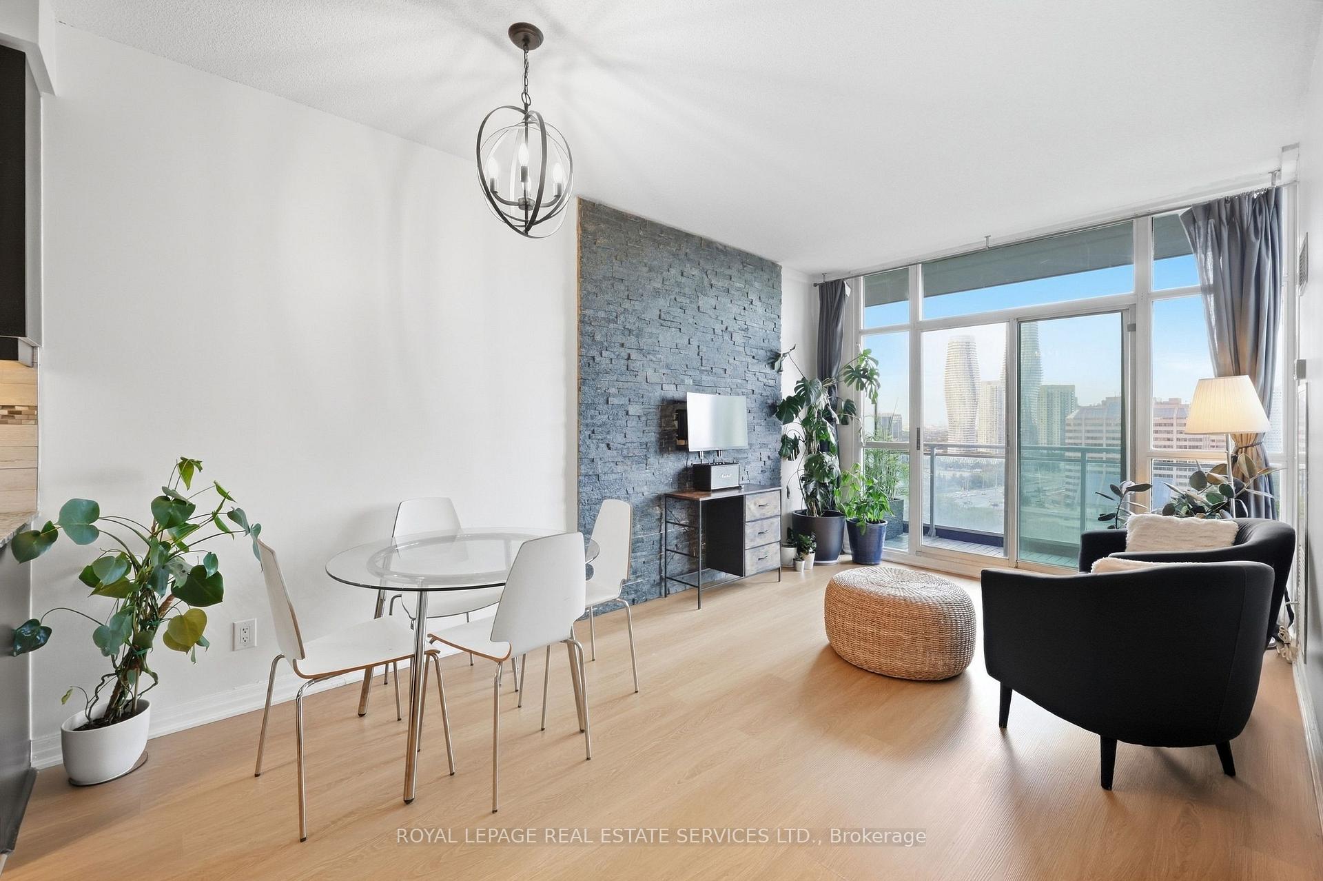 Photo 19 of Unit 1504, 223 Webb Drive, Mississauga, City Centre — HOMEH