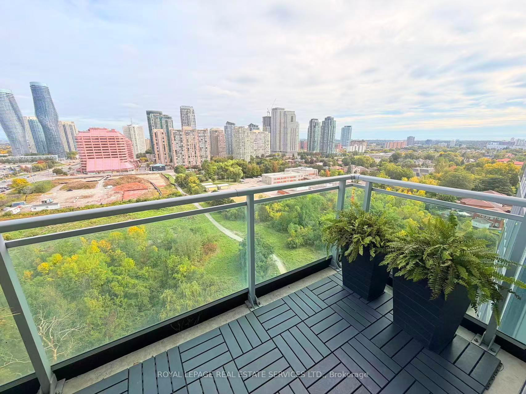 Photo 11 of Unit 1504, 223 Webb Drive, Mississauga, City Centre — HOMEH