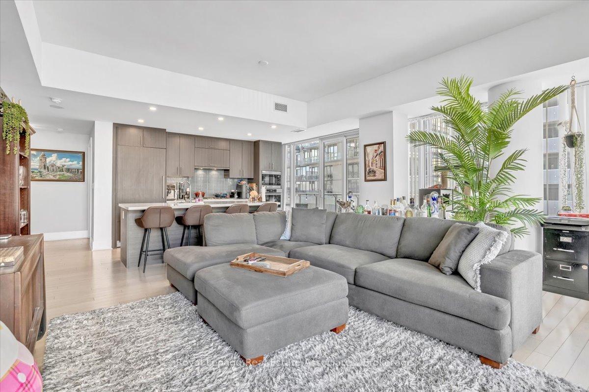 Photo 7 of Unit 323, 29 Queens Quay E, Toronto, Waterfront Communities — HOMEH