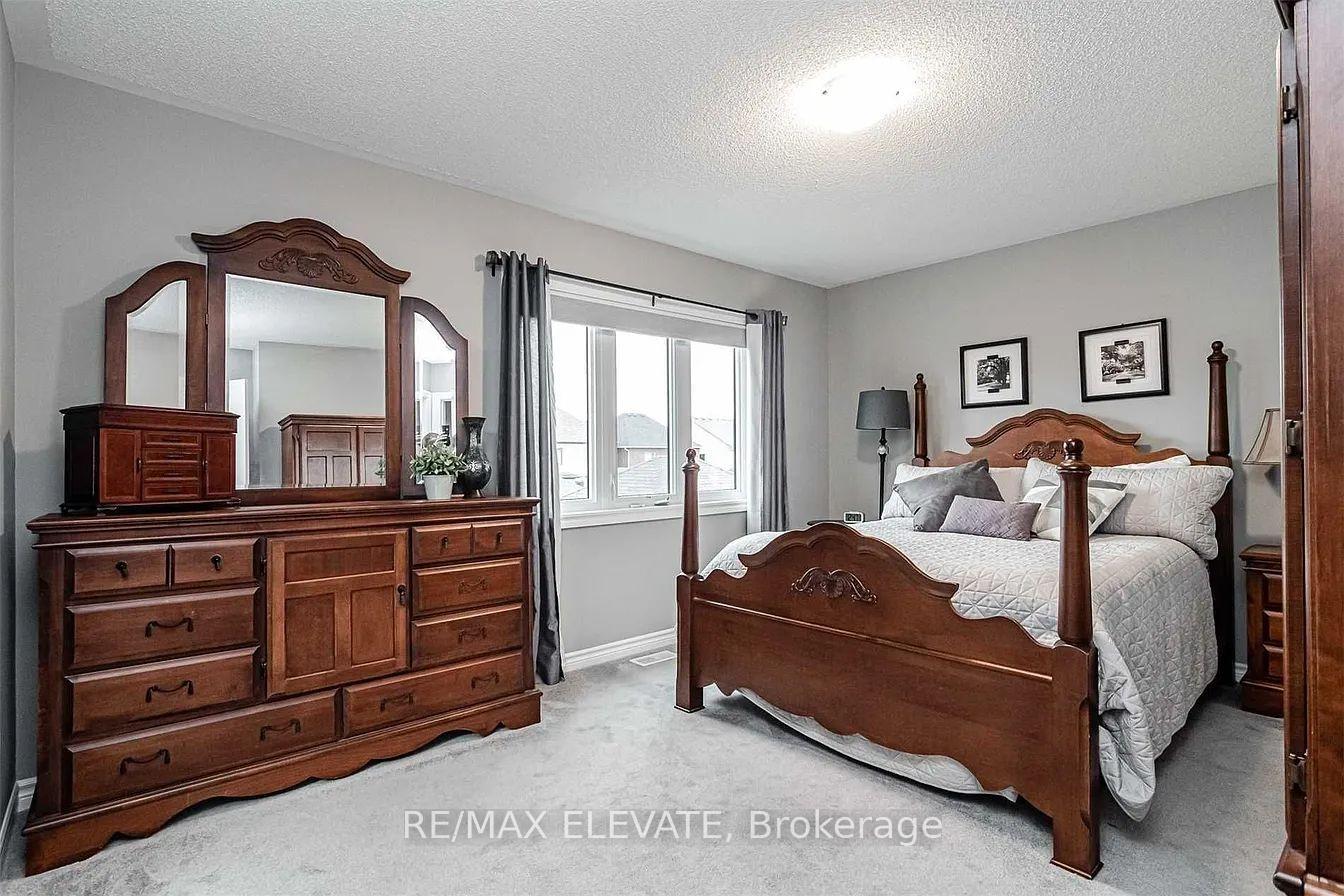 Photo 21 of 62 Murray Tabb Street, Clarington, Bowmanville — HOMEH