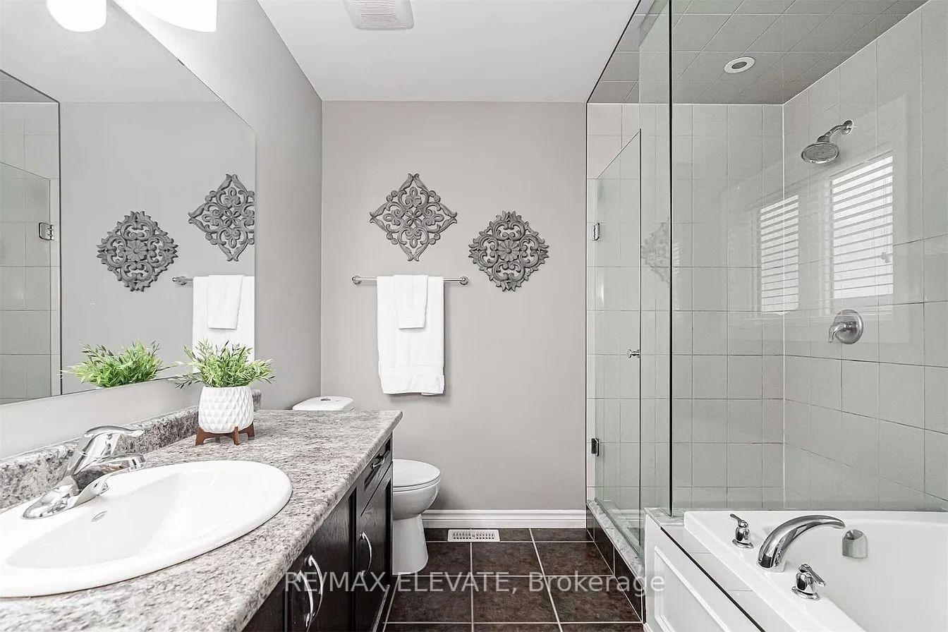 Photo 24 of 62 Murray Tabb Street, Clarington, Bowmanville — HOMEH