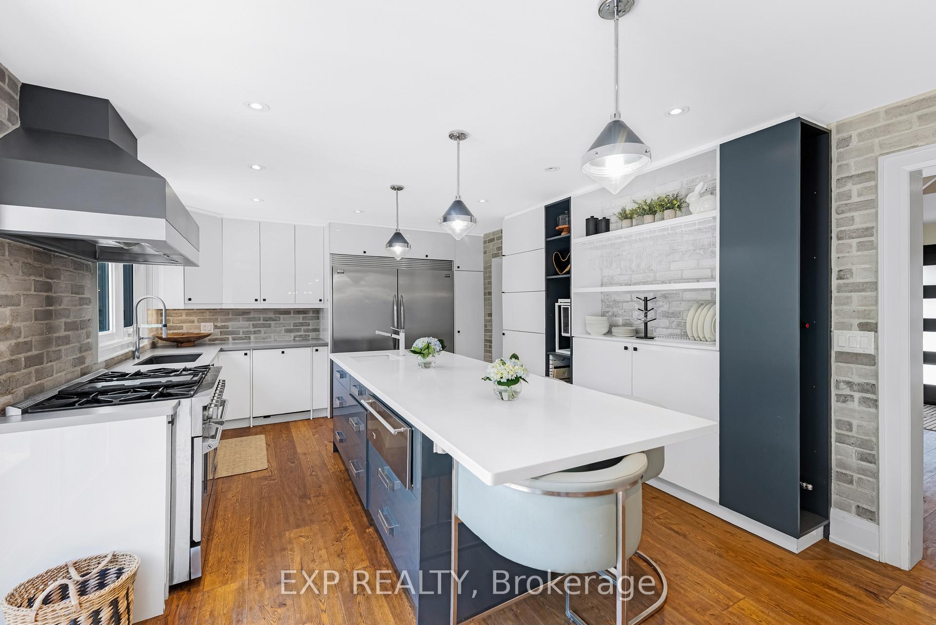 Photo 11 of 17 Chamberlain Court, King, Nobleton — HOMEH