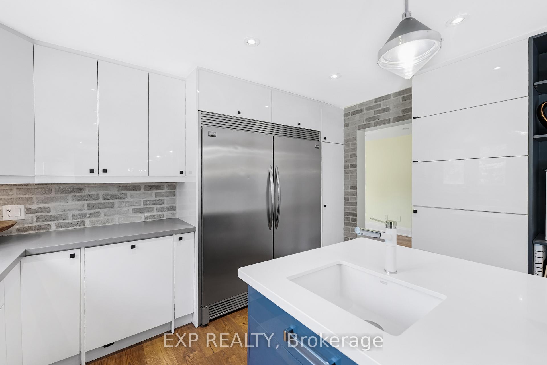 Photo 13 of 17 Chamberlain Court, King, Nobleton — HOMEH